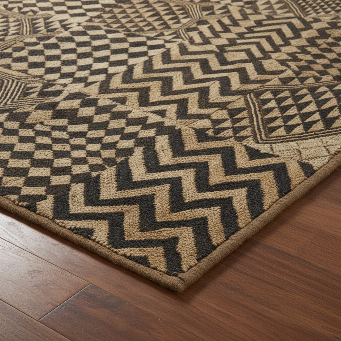 Moroccan Hand Tufted Wool Blend Carpet - Beige & Black - Vliving