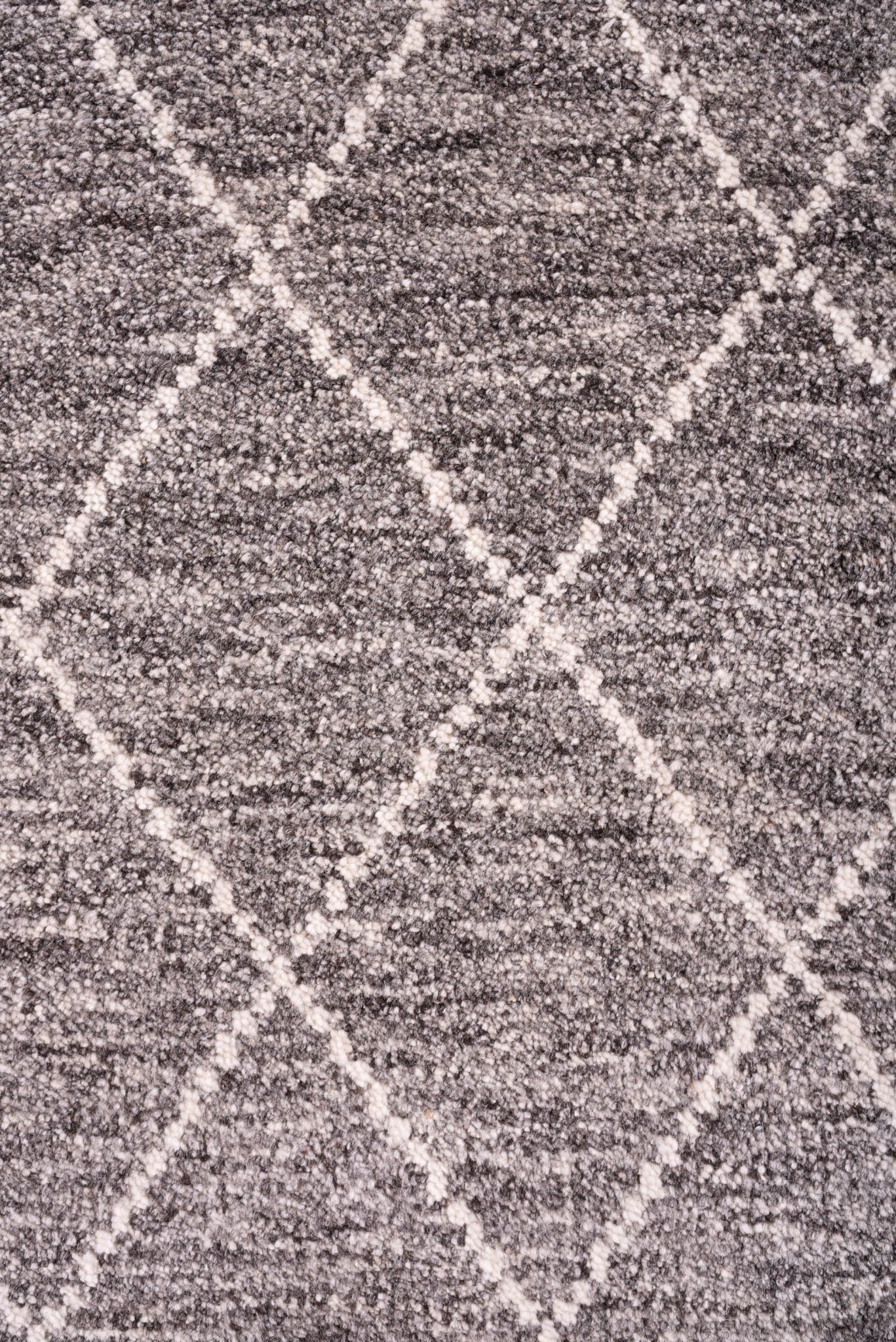 Moroccan hand tufted wool rug, Grey and white colour