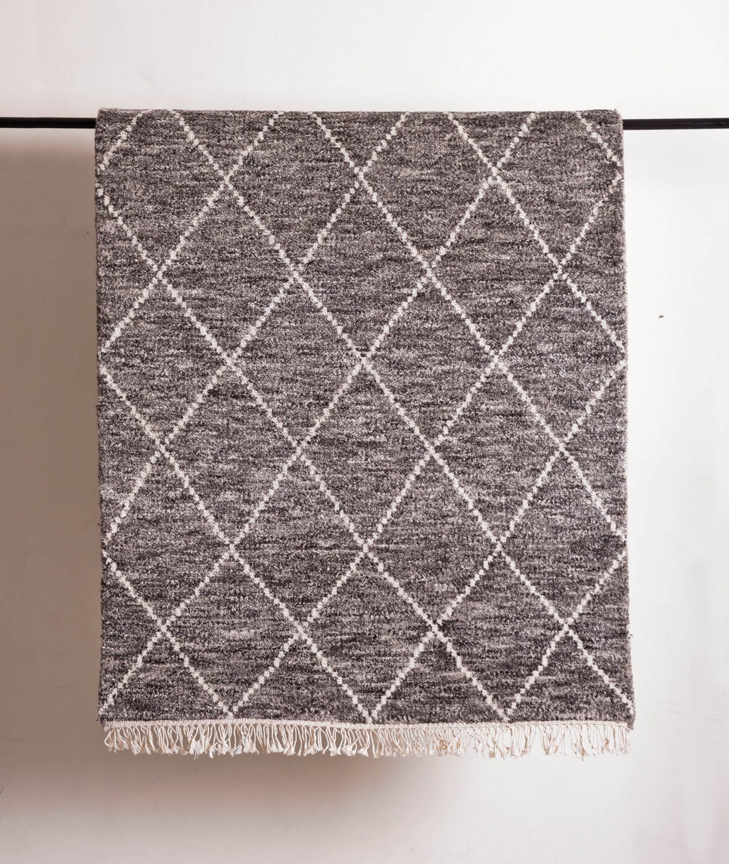Moroccan hand tufted wool rug, Grey and white colour