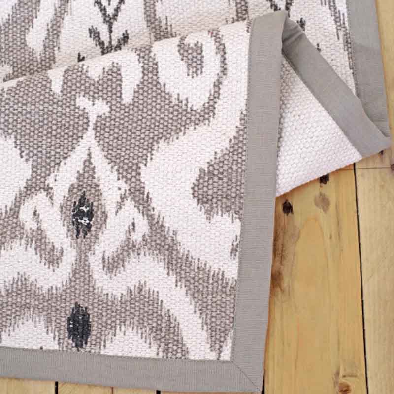 Printed cotton rug, gray color, ikat print, 100% cotton