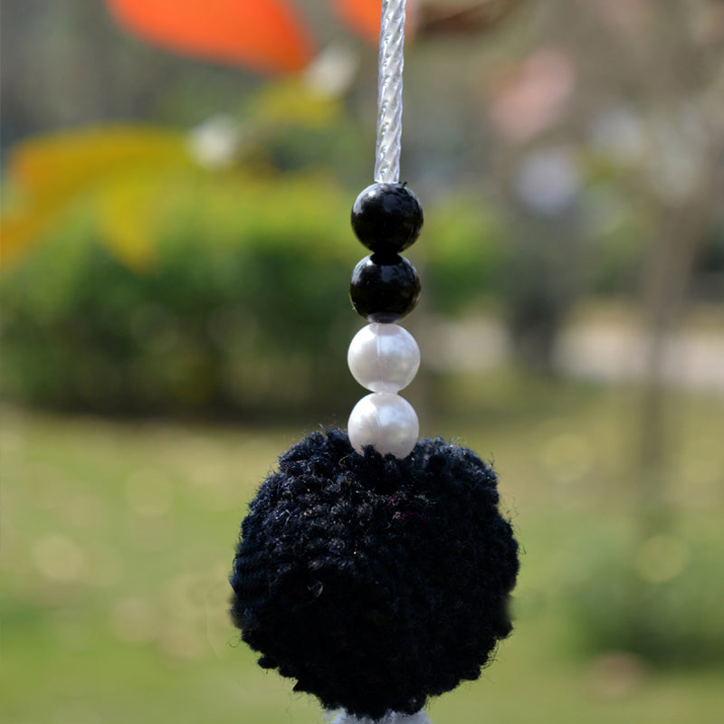 Pompom garland, black and white, handmade, gift, bohemian, home decor, size 1 mt