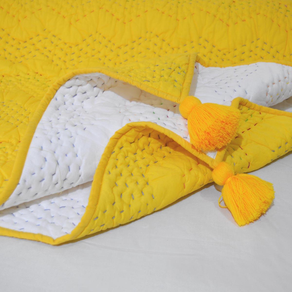Yellow quilted Throw blanket, chevron pattern, zig zag quilting, hand quilted, 100% cotton, 50X60 inches