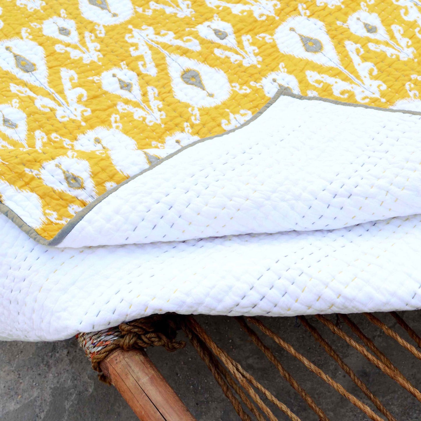 YELLOW IKAT print Kantha quilted bed set - stripe pattern quilting - Sizes available