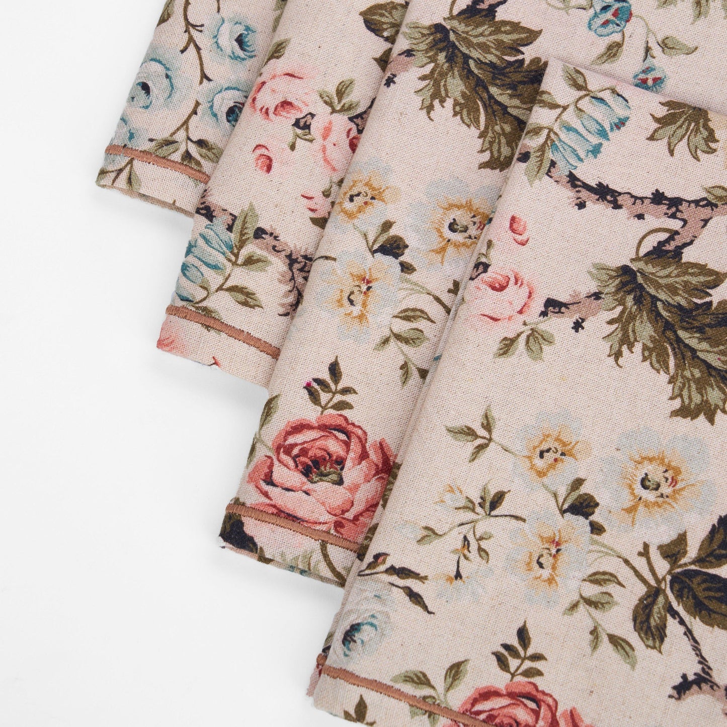 AMOUR BEIGE linen Table napkin, vintage rose print