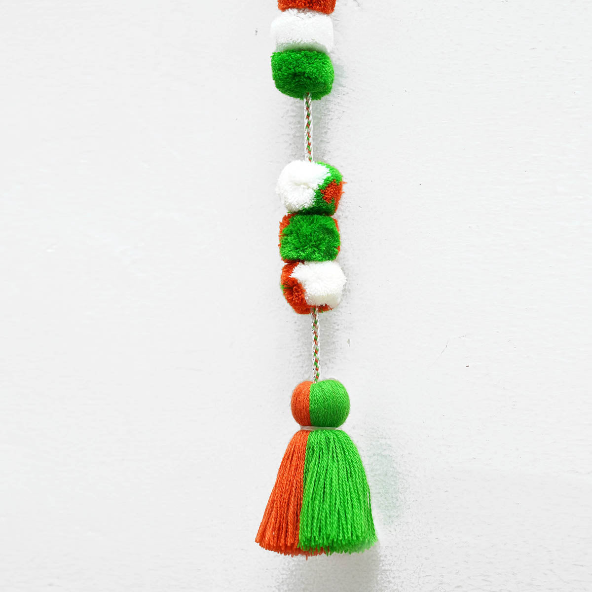 Tricolour pompom garland