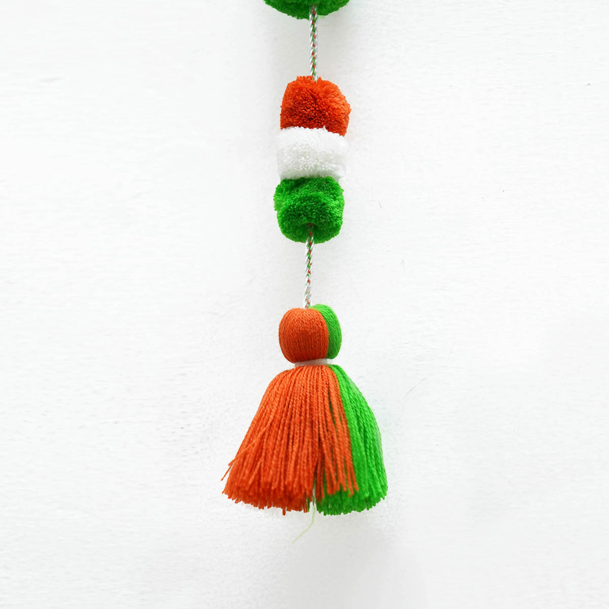 Tricolour pompom garland