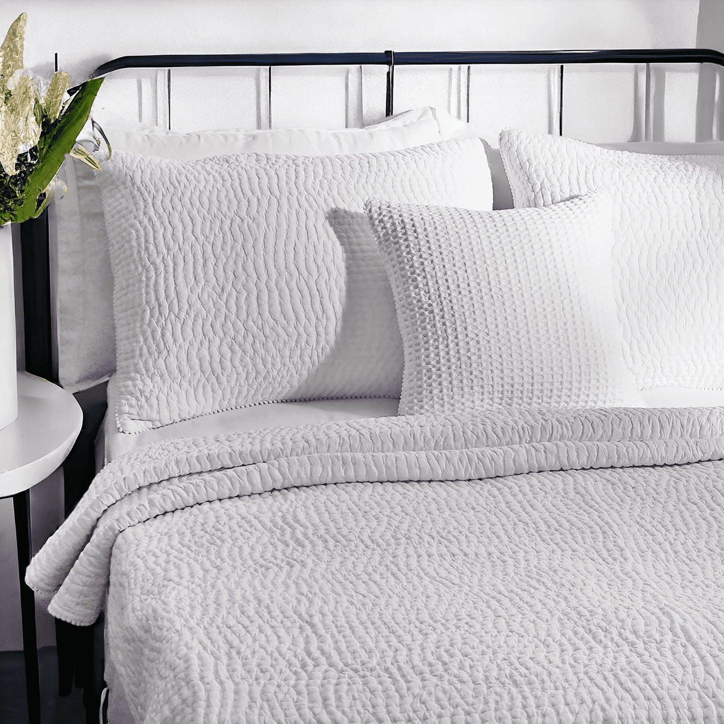 SHWET - White Kantha Quilted bed set, Stripe quilting, 100% cotton