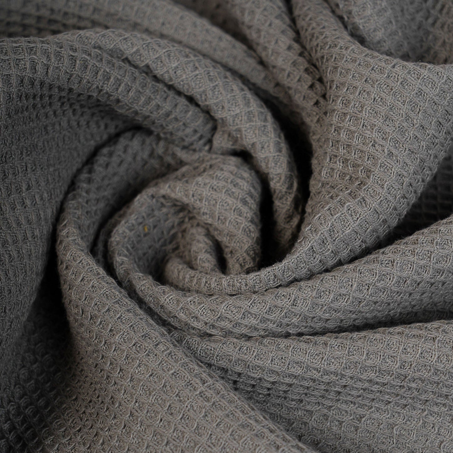 MODERN RETRO - Grey waffle napkin with black micro pompom lace edging.