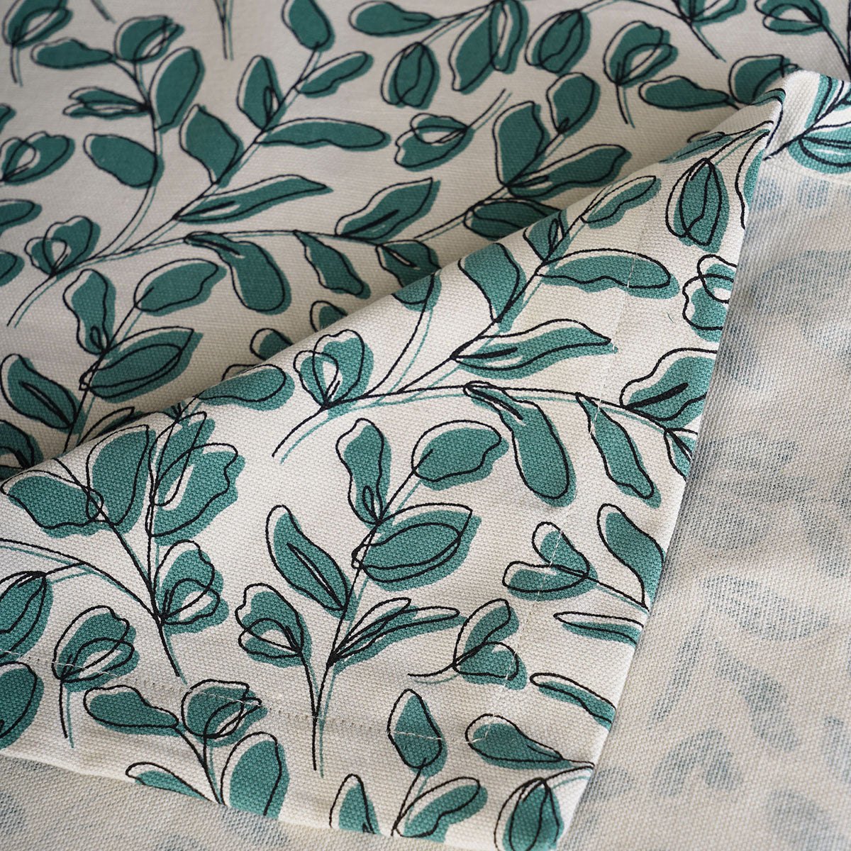 MODERN RETRO - Aqua Green cotton table cloth with leaf print, Sizes available