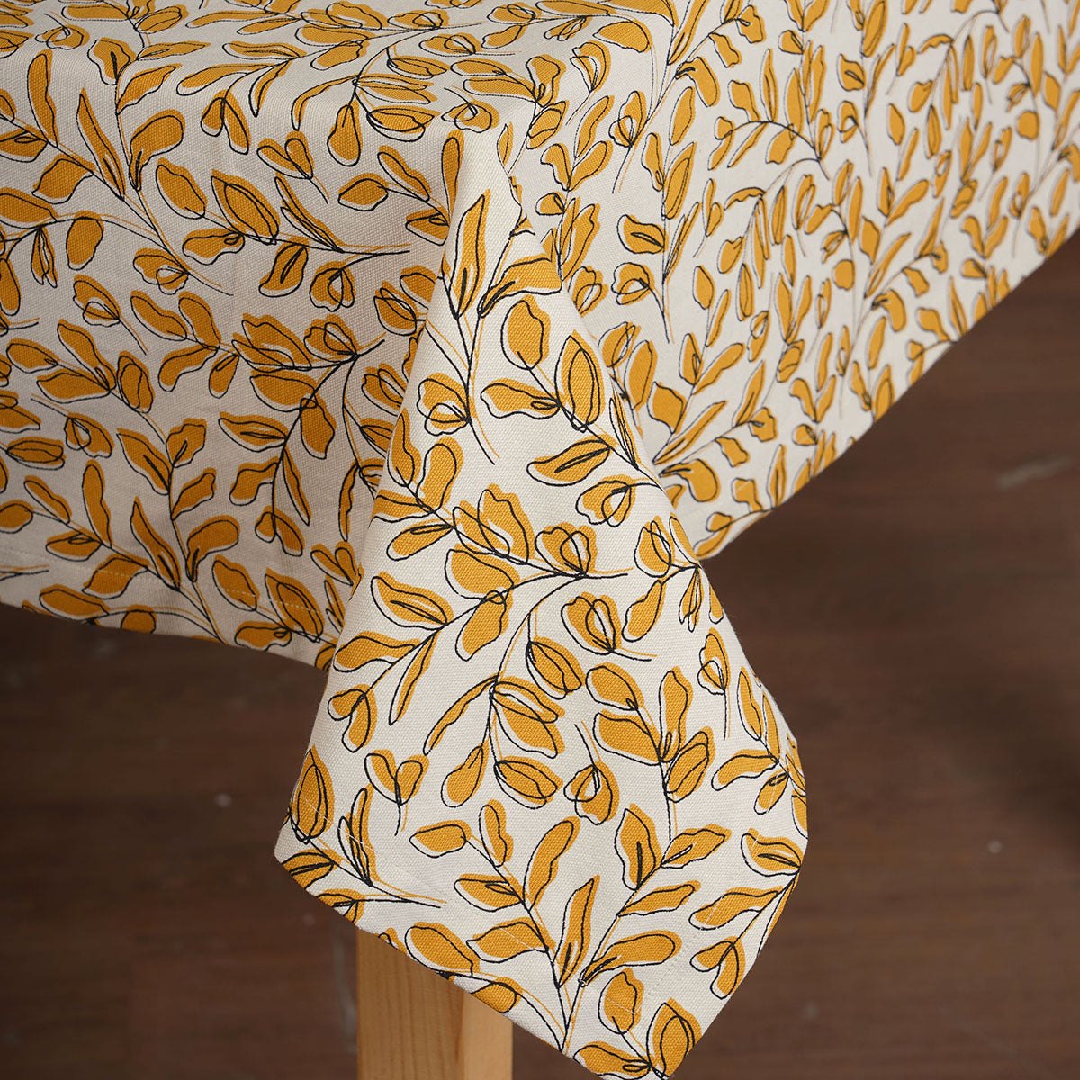 MODERN RETRO - Mustard yellow cotton table cloth with leaf print, Sizes available
