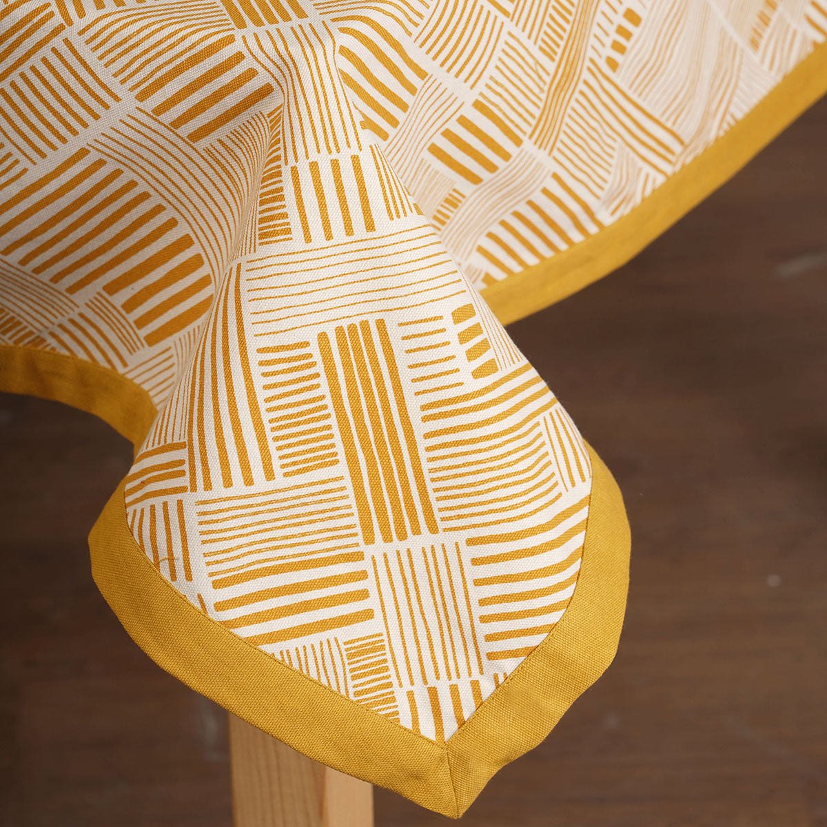 MODERN RETRO - Yellow cotton table cloth with geometrical stripe print, Sizes available