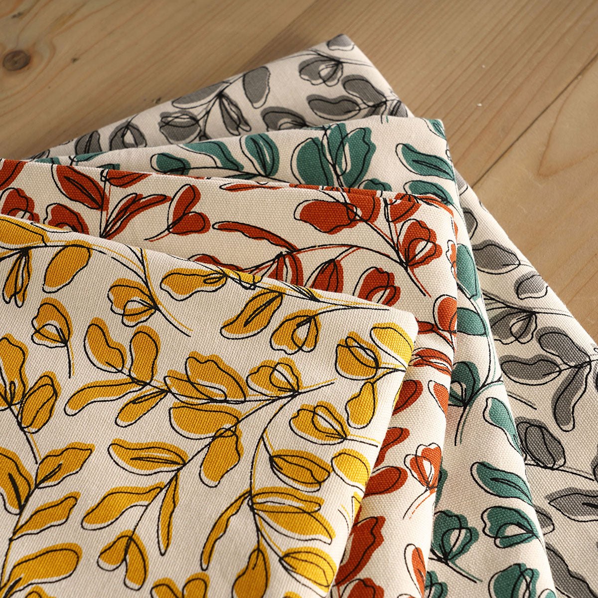 MODERN RETRO - Aqua Green cotton table cloth with leaf print, Sizes available