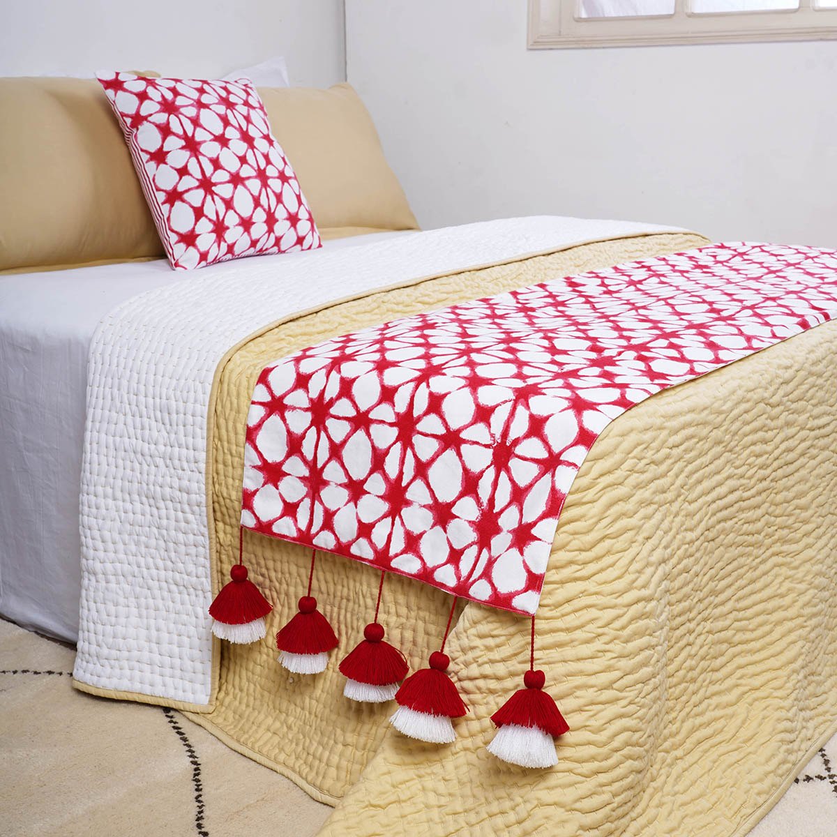 BED RUNNER SET - Red tie dye prism print cotton Bed runner with coordinated Decorative Throw Pillow Cover