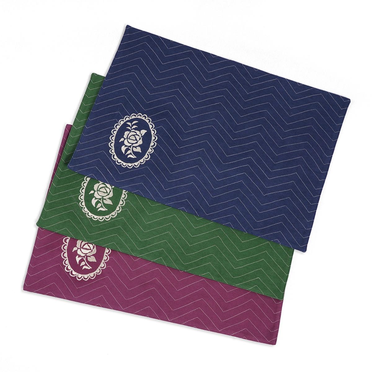 Maroon/Plum cotton Placemat with chevron and vintage rose motif embroidery, 13X19 inches