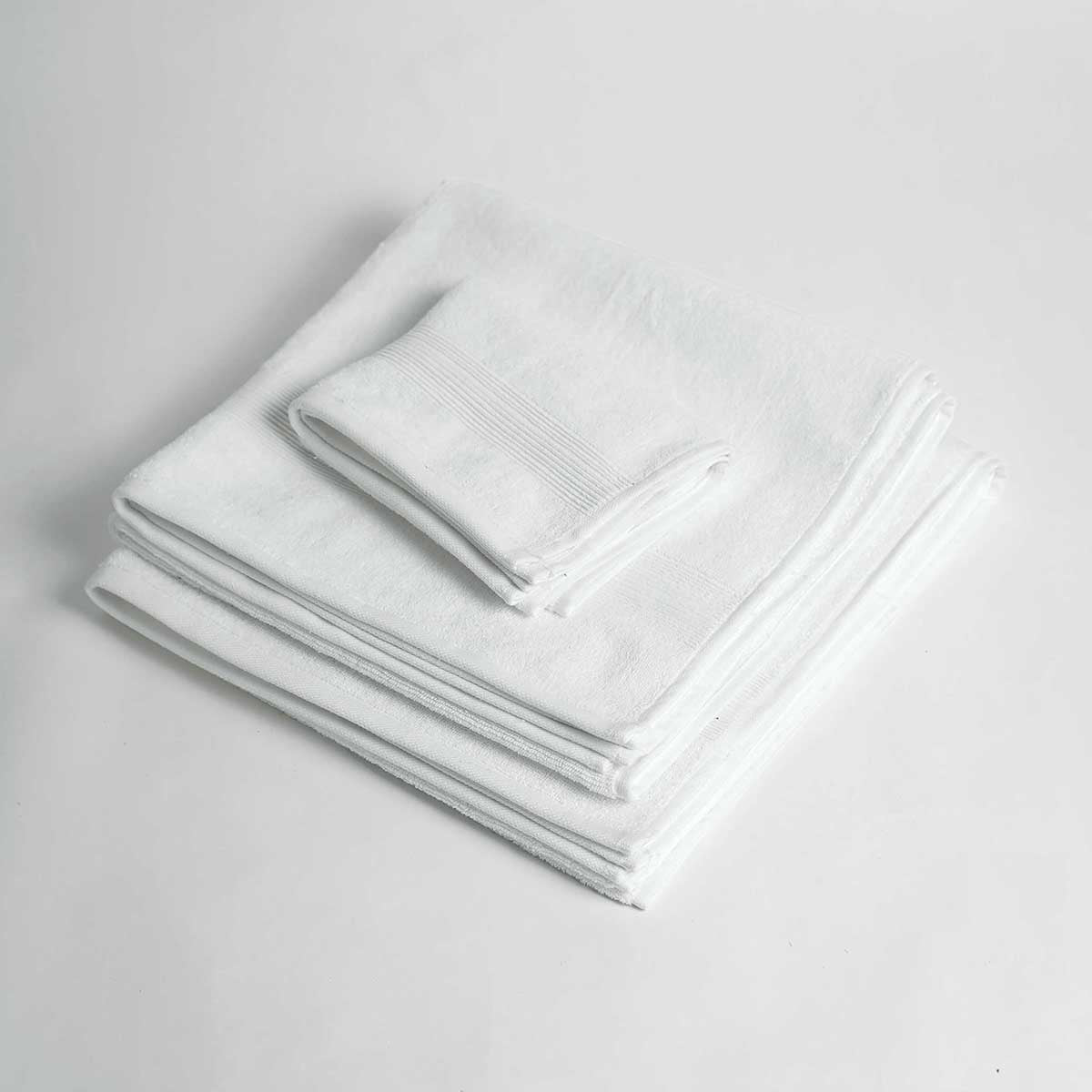 Bath towels, set of 3, white colour