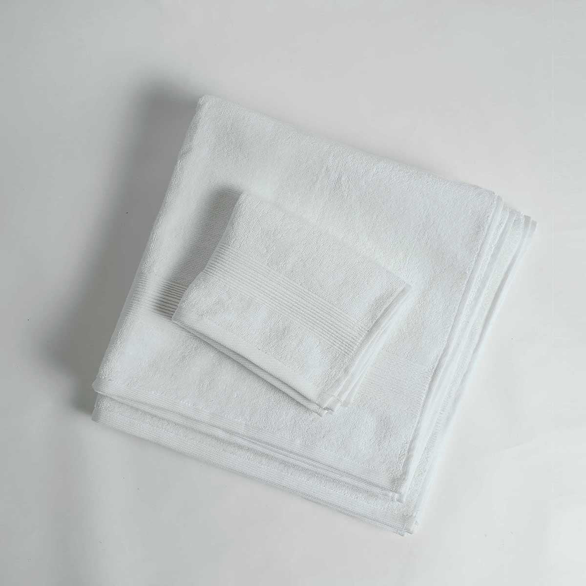 Bath towels, set of 3, white colour