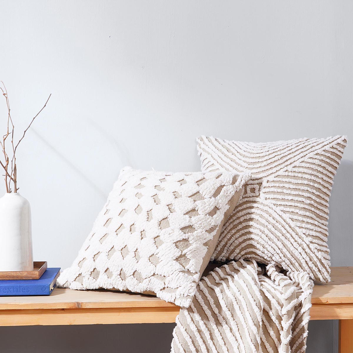 ZULU - Tufted off white & Beige Throw Pillow Cover, 18X18 inches - Zulu Collection
