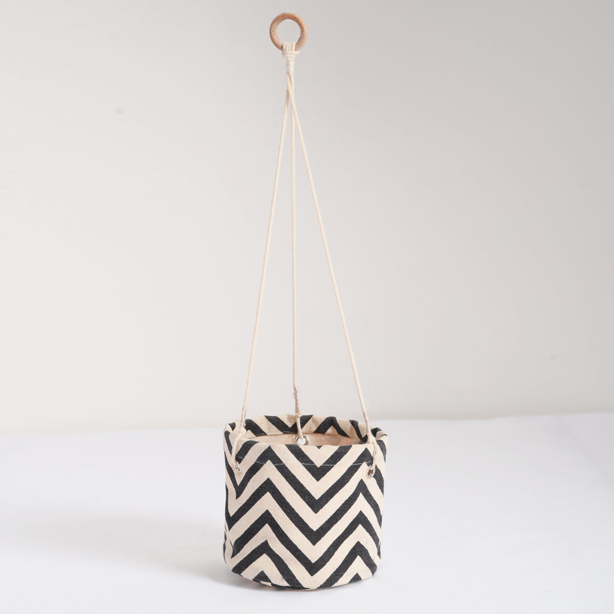 Canvas plant hanger, chevron pattern, black and white, cotton canvas fabric