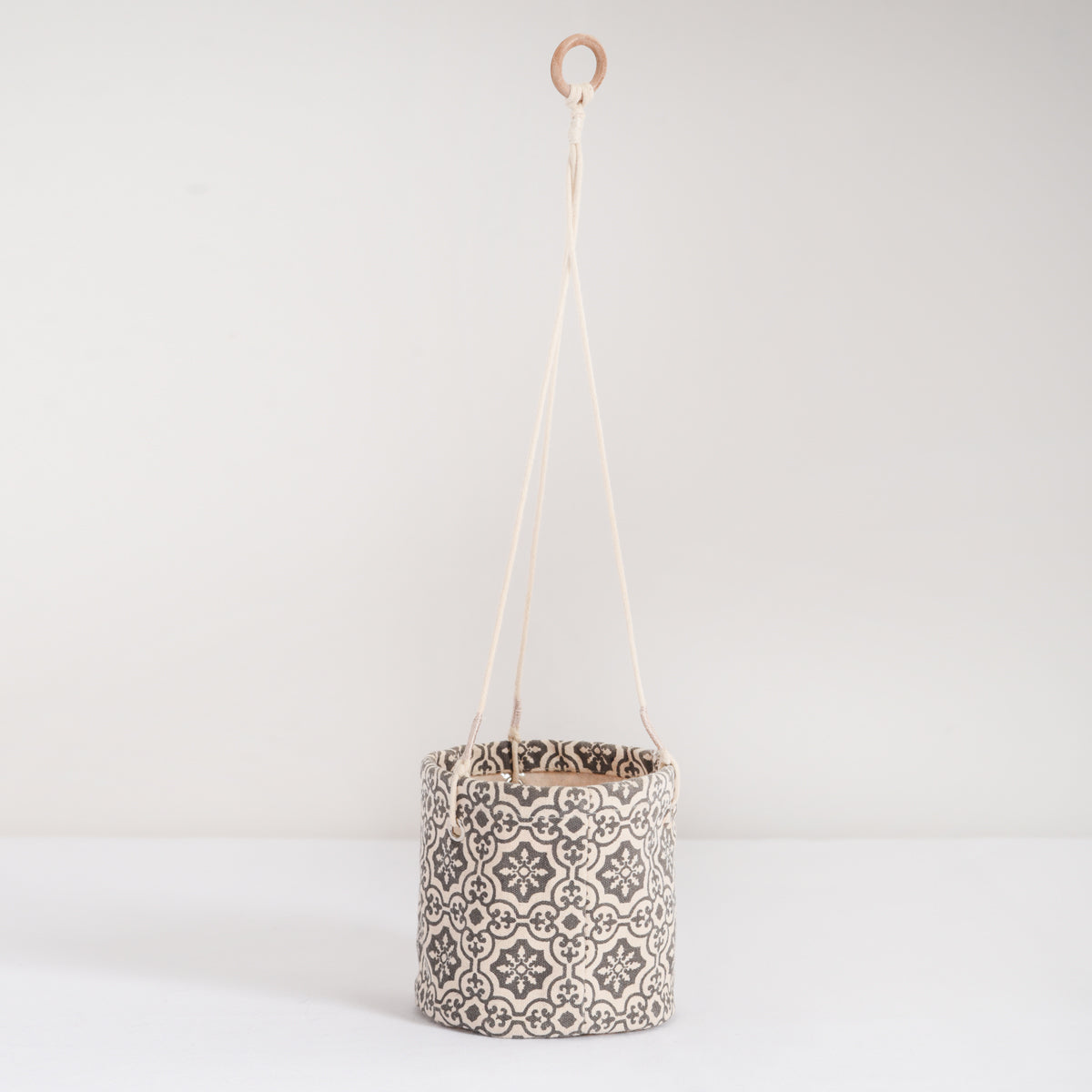 Canvas plant hanger, tile print, black and white, cotton canvas fabric