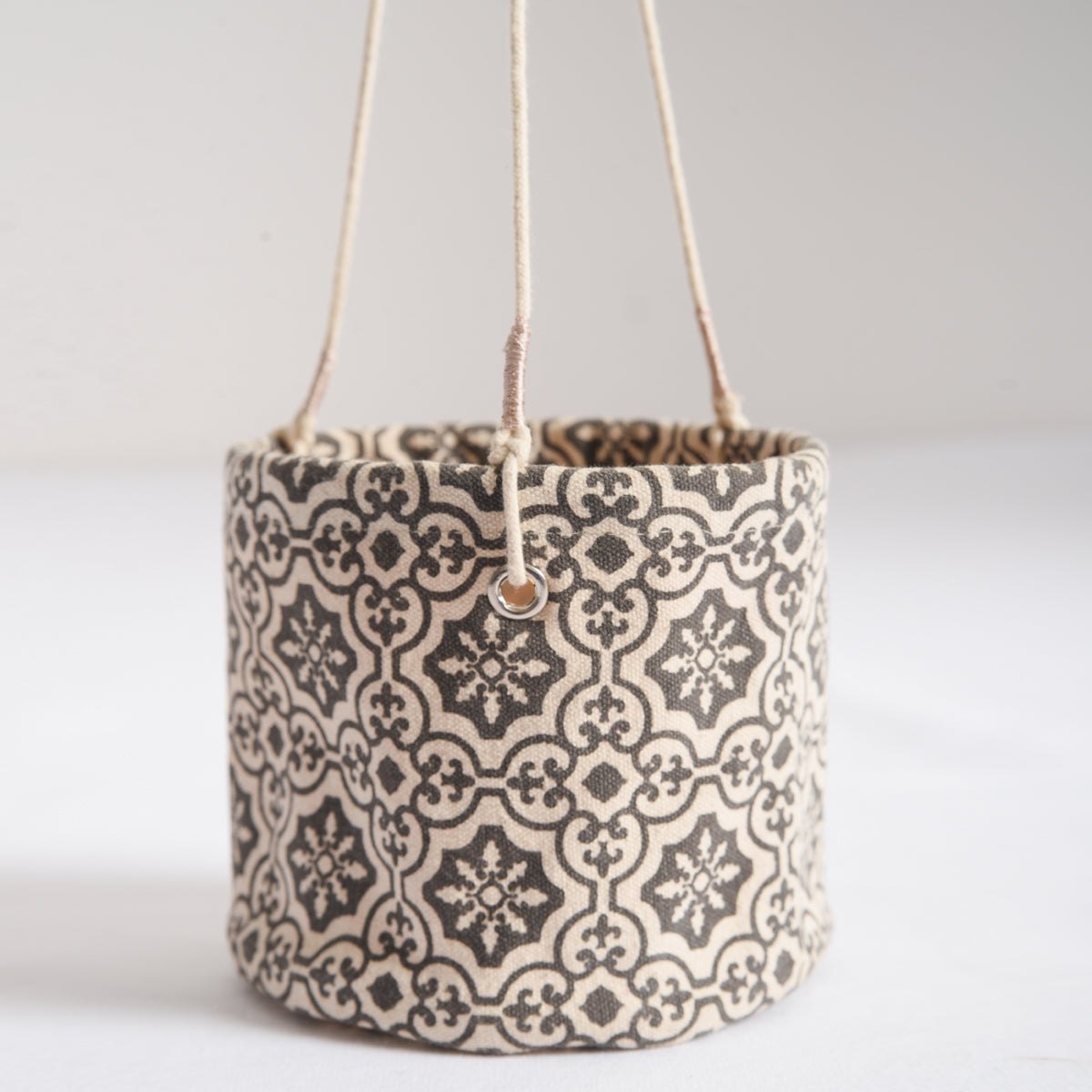 Canvas plant hanger, tile print, black and white, cotton canvas fabric