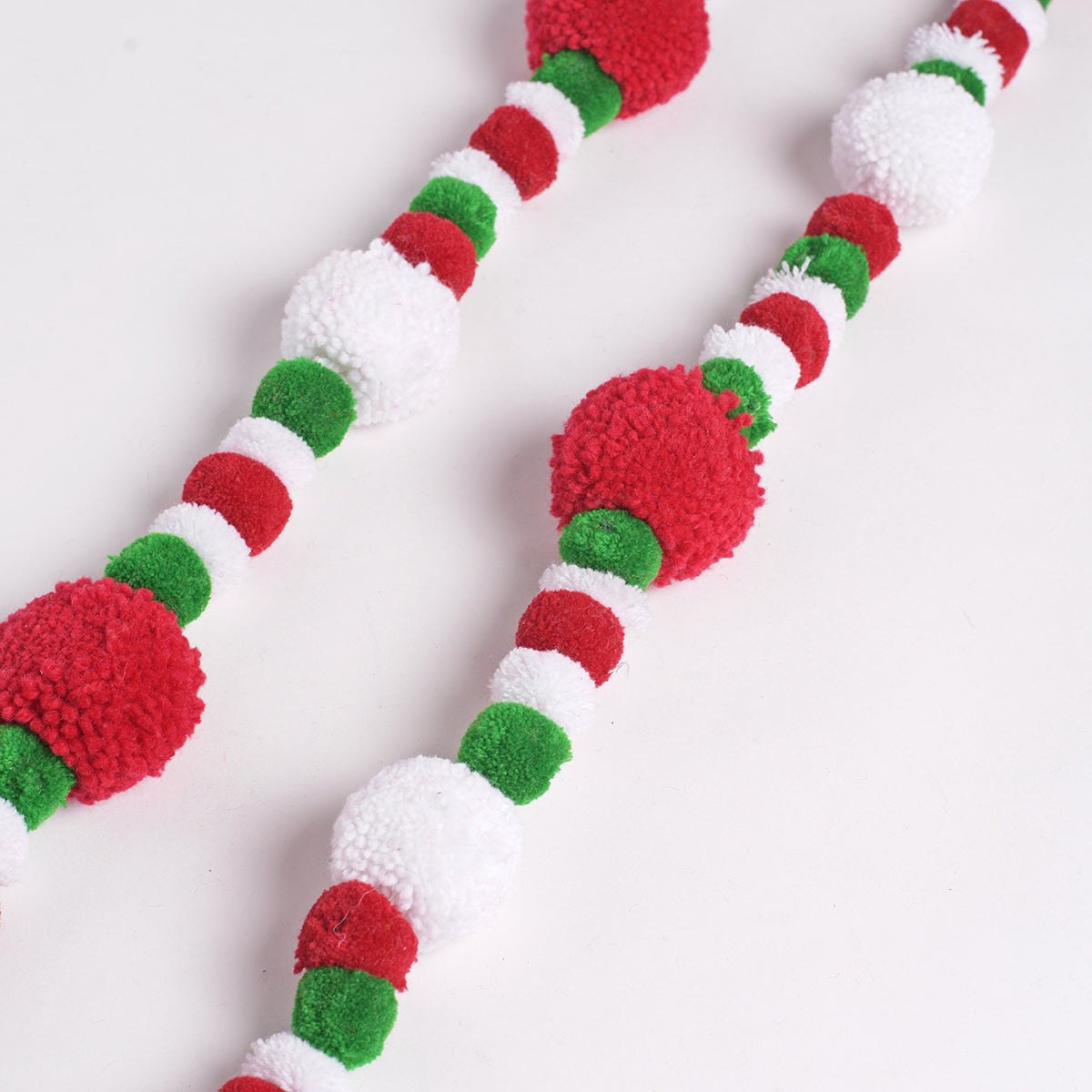 Christmas decor, Pompom garland, handmade, holiday decor, home decor, size 1 mt