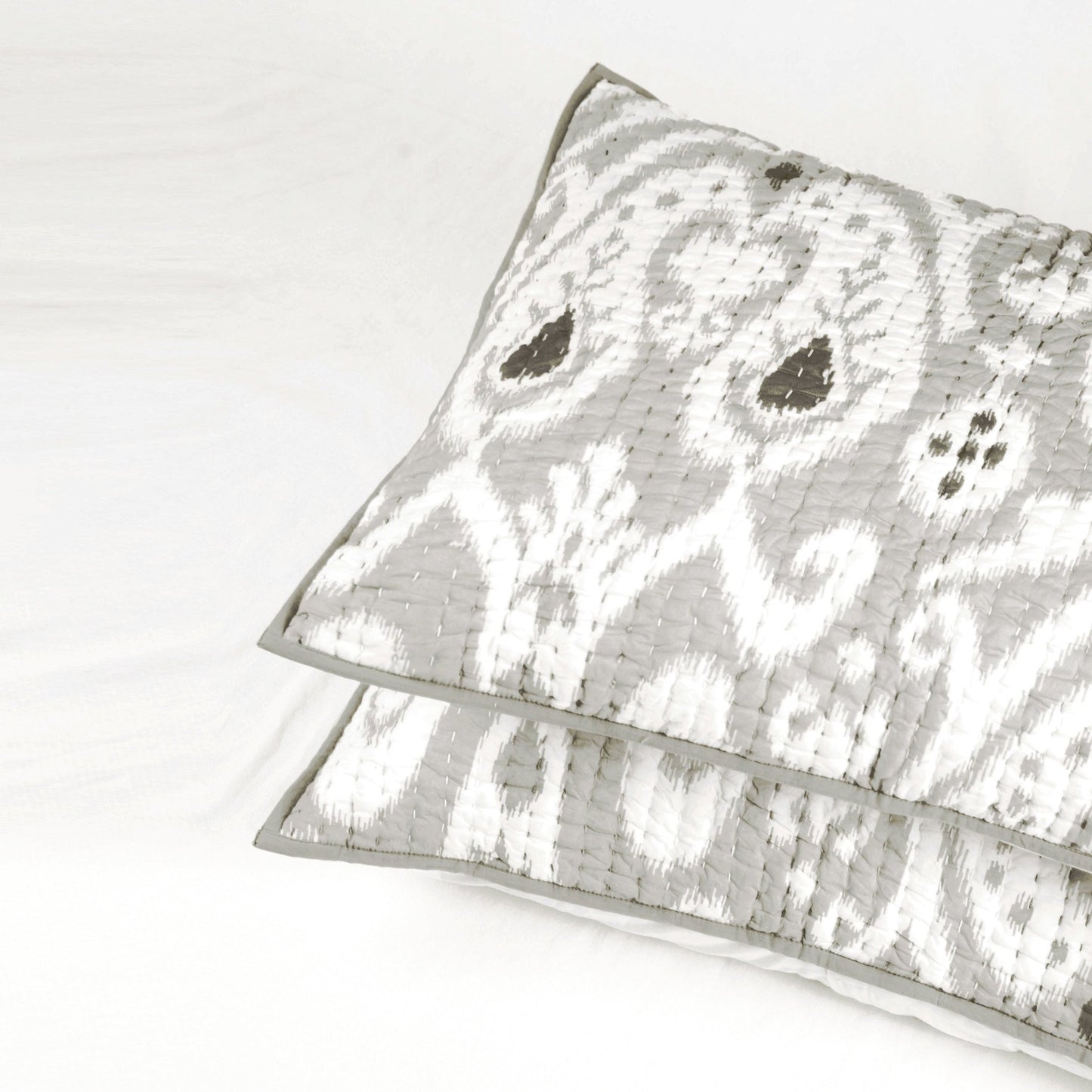 GREY IKAT print Kantha quilt - stripe pattern quilting - Quilted bed set, sizes available