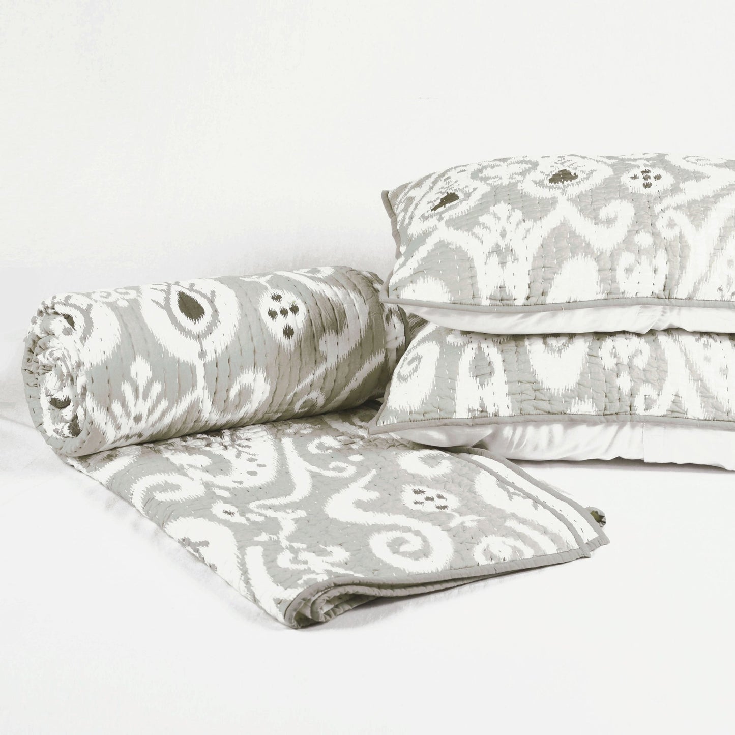 GREY IKAT print Kantha quilt - stripe pattern quilting - Quilted bed set, sizes available