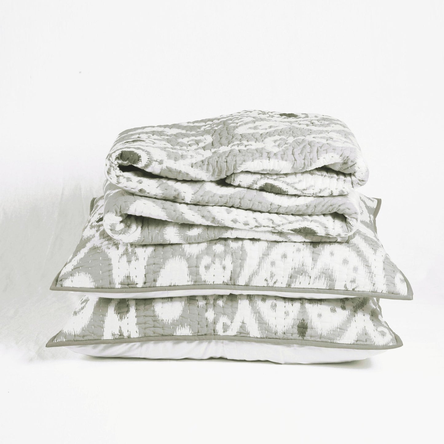 GREY IKAT print Kantha quilt - stripe pattern quilting - Quilted bed set, sizes available