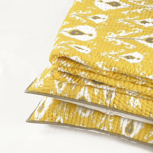 YELLOW IKAT print Kantha quilted bed set - stripe pattern quilting - Sizes available