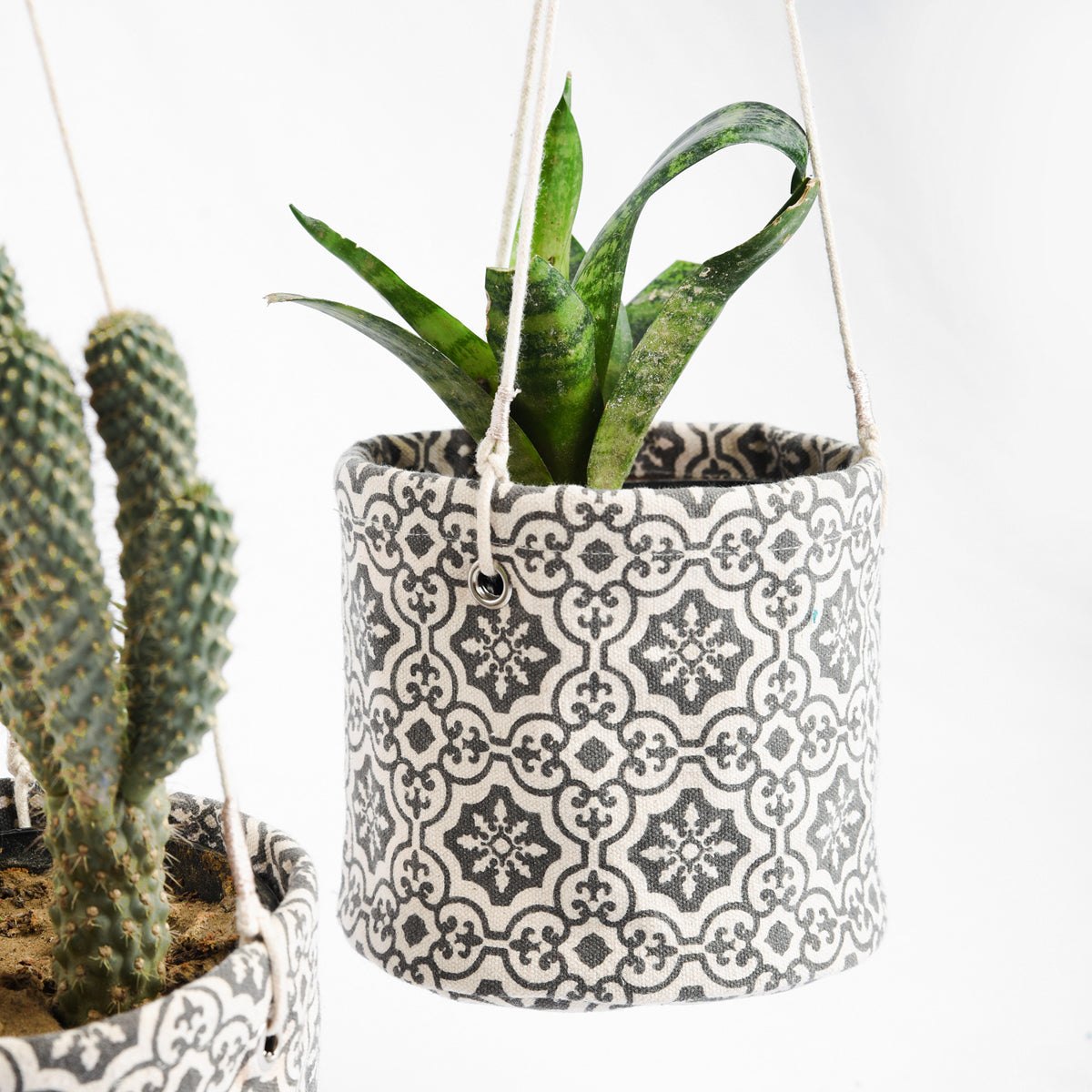 Canvas plant hanger, set of 3 baskets, tile print, black and white, cotton canvas fabric