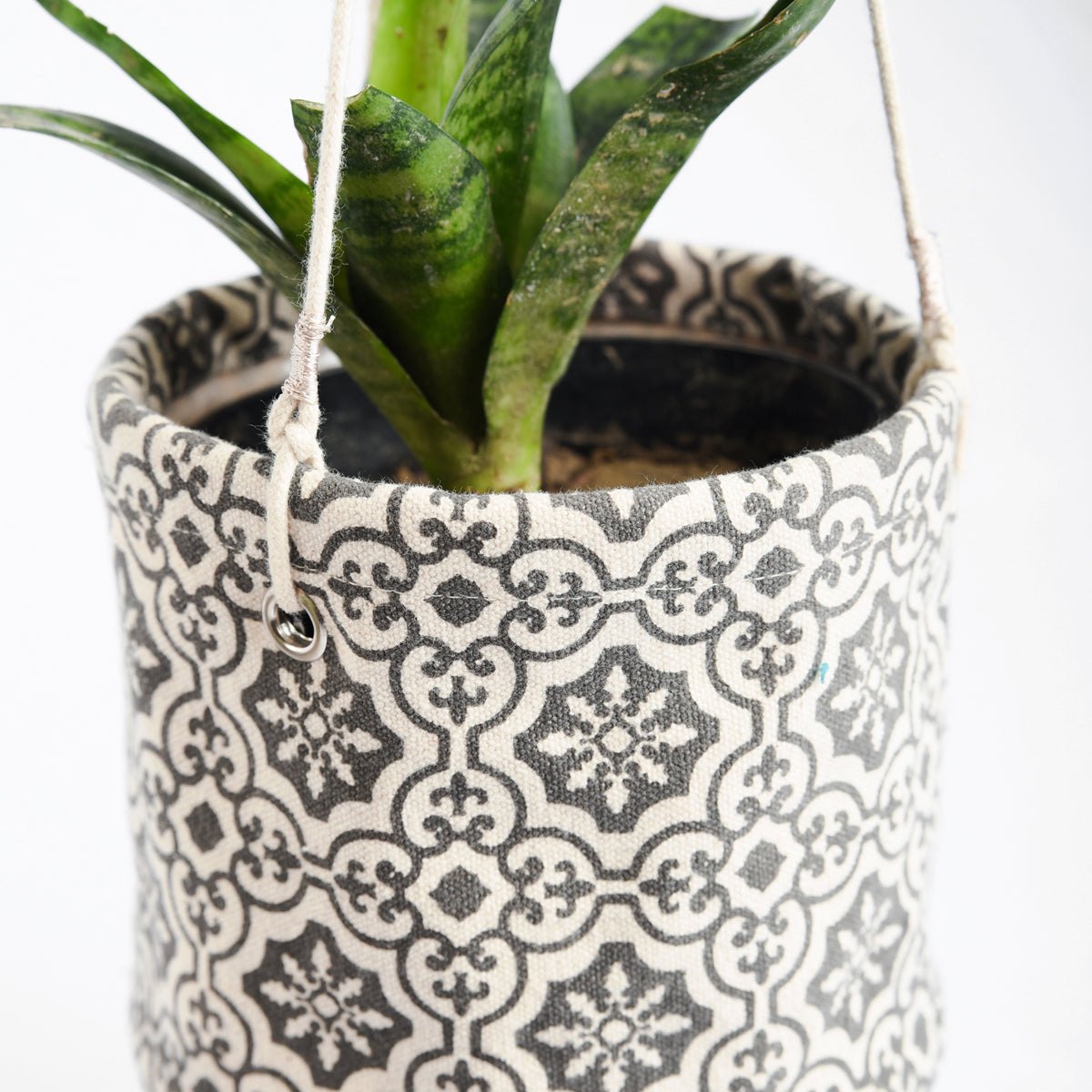 Canvas plant hanger, set of 3 baskets, tile print, black and white, cotton canvas fabric