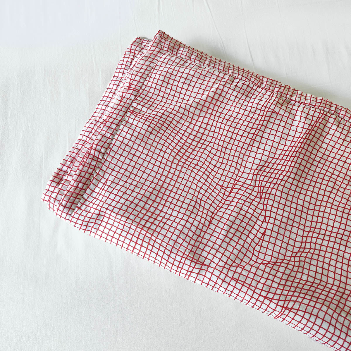 ILLUSION - Red check soft Cotton three layer dohar, sizes available