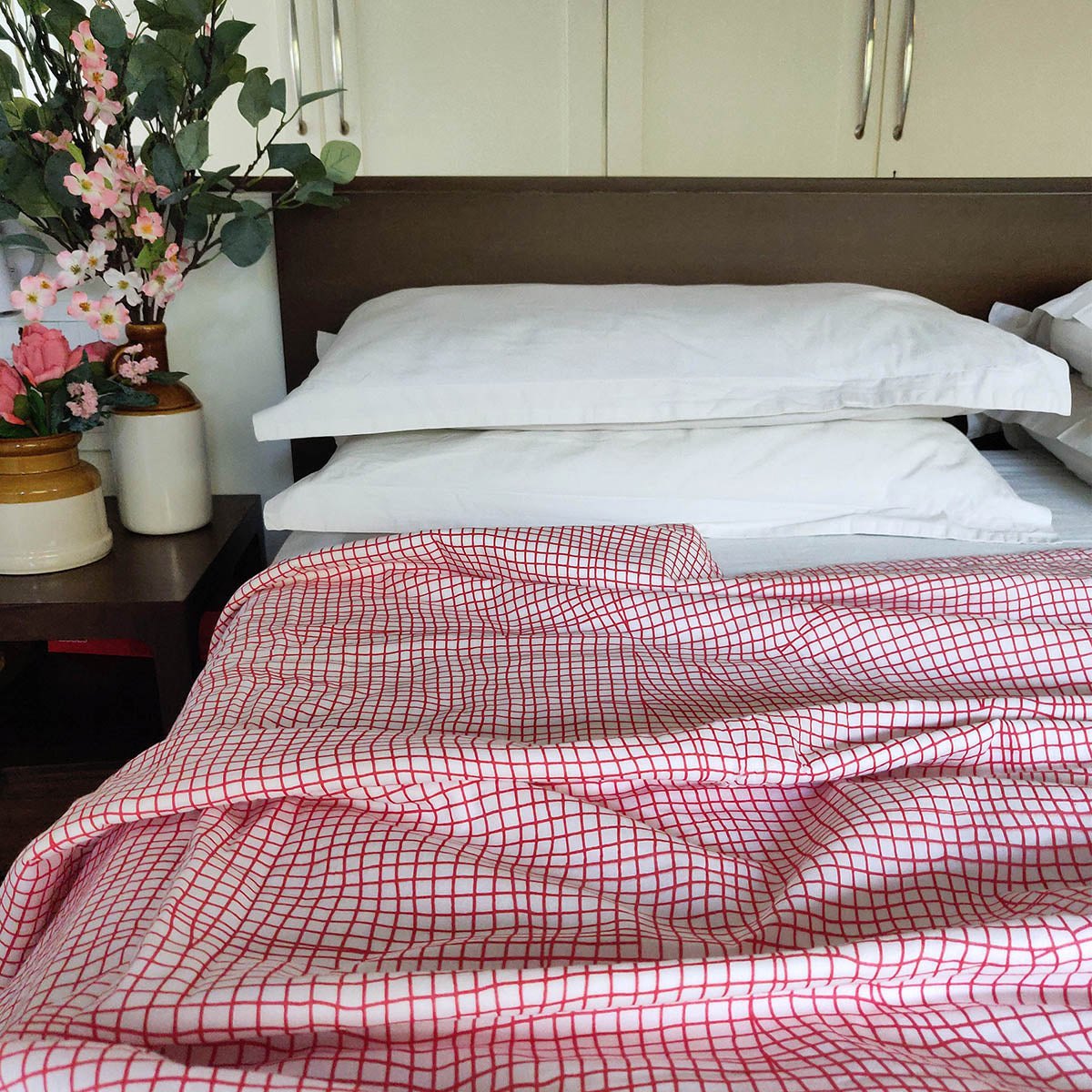 ILLUSION - Red check soft Cotton three layer dohar, sizes available