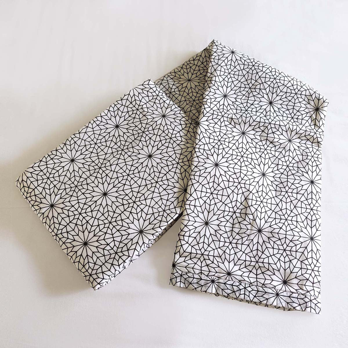 MOROCCAN - Black & White moroccan print soft Cotton blanket, three layer dohar, sizes available