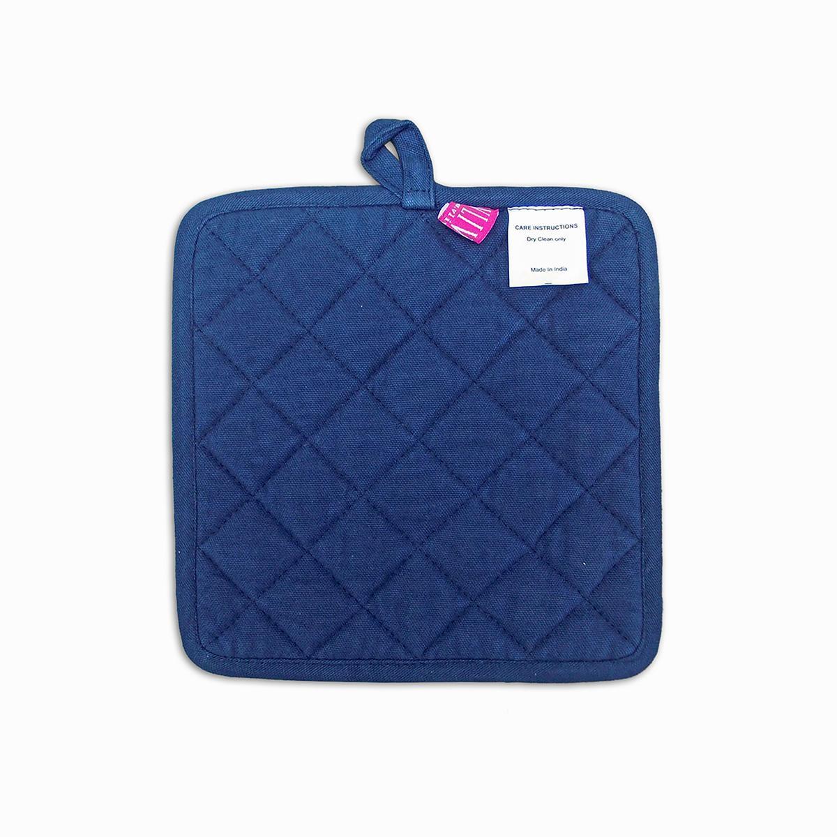 Kalamkari Indigo blue quilted oven mitt, quilted potholder, kitchen accessory, pure cotton