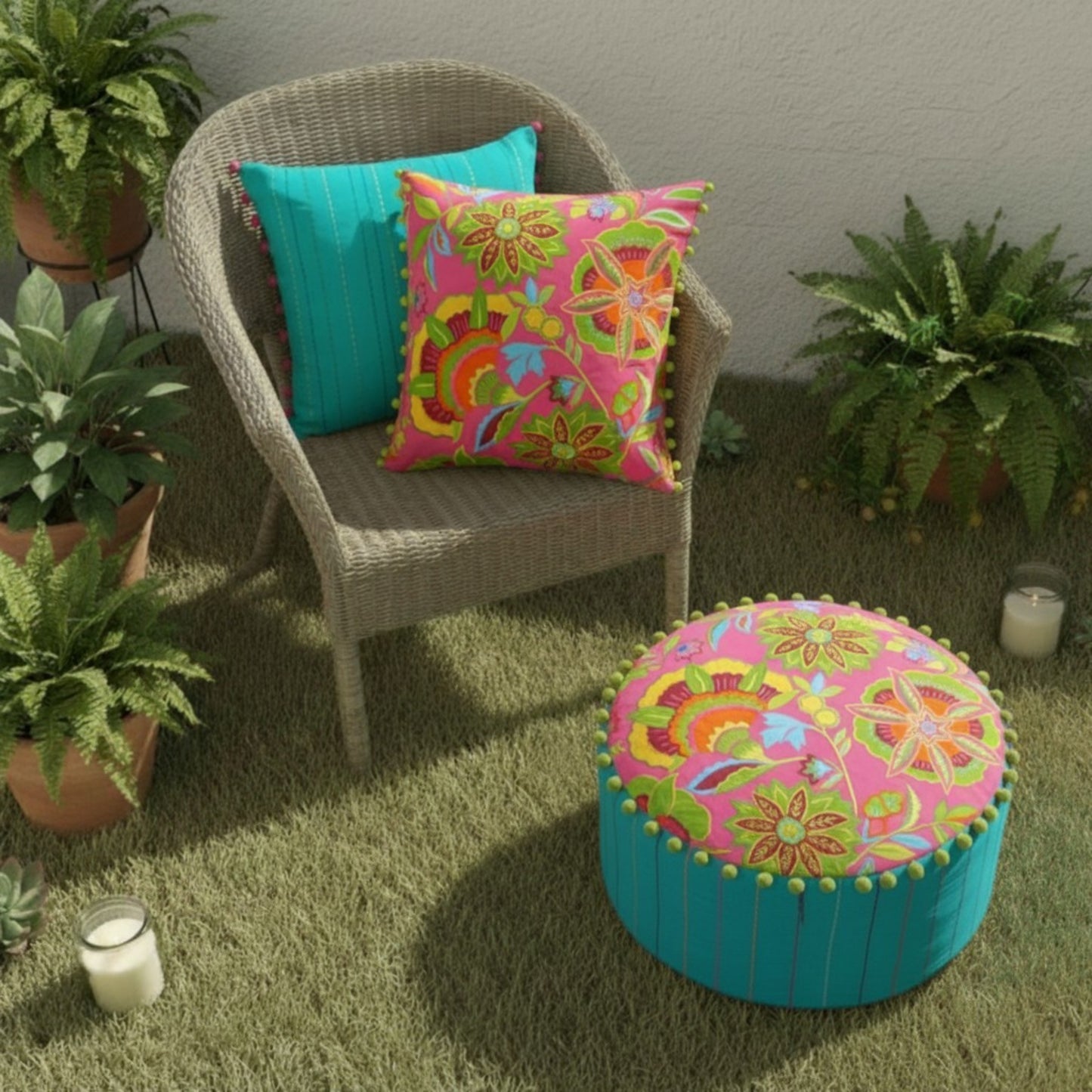 Stylized floral - Embroidered bright pink pouf cover - Vliving