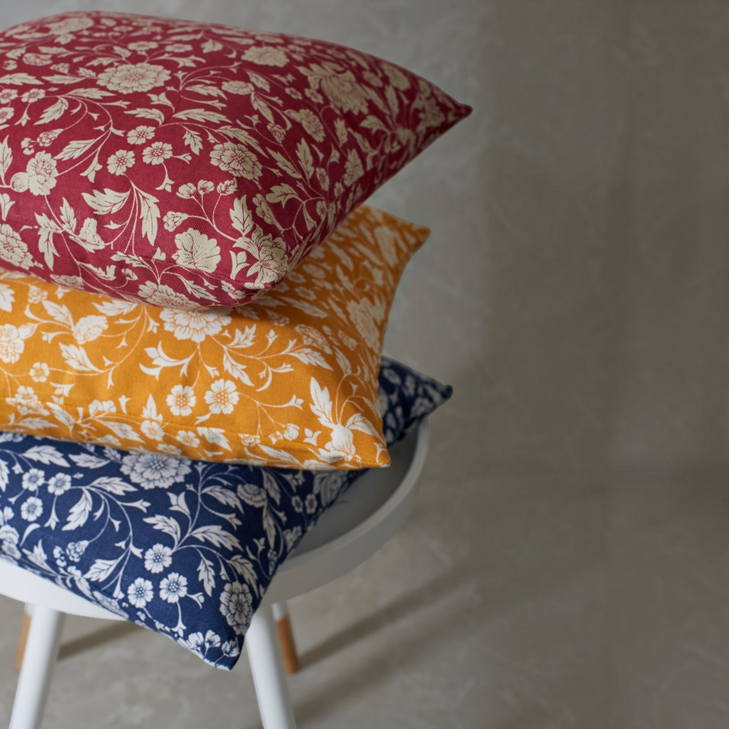 Marsala Kalamkari Print Cotton Cushion Cover – Reversible | 4 Sizes | 16" to 24" - Vliving