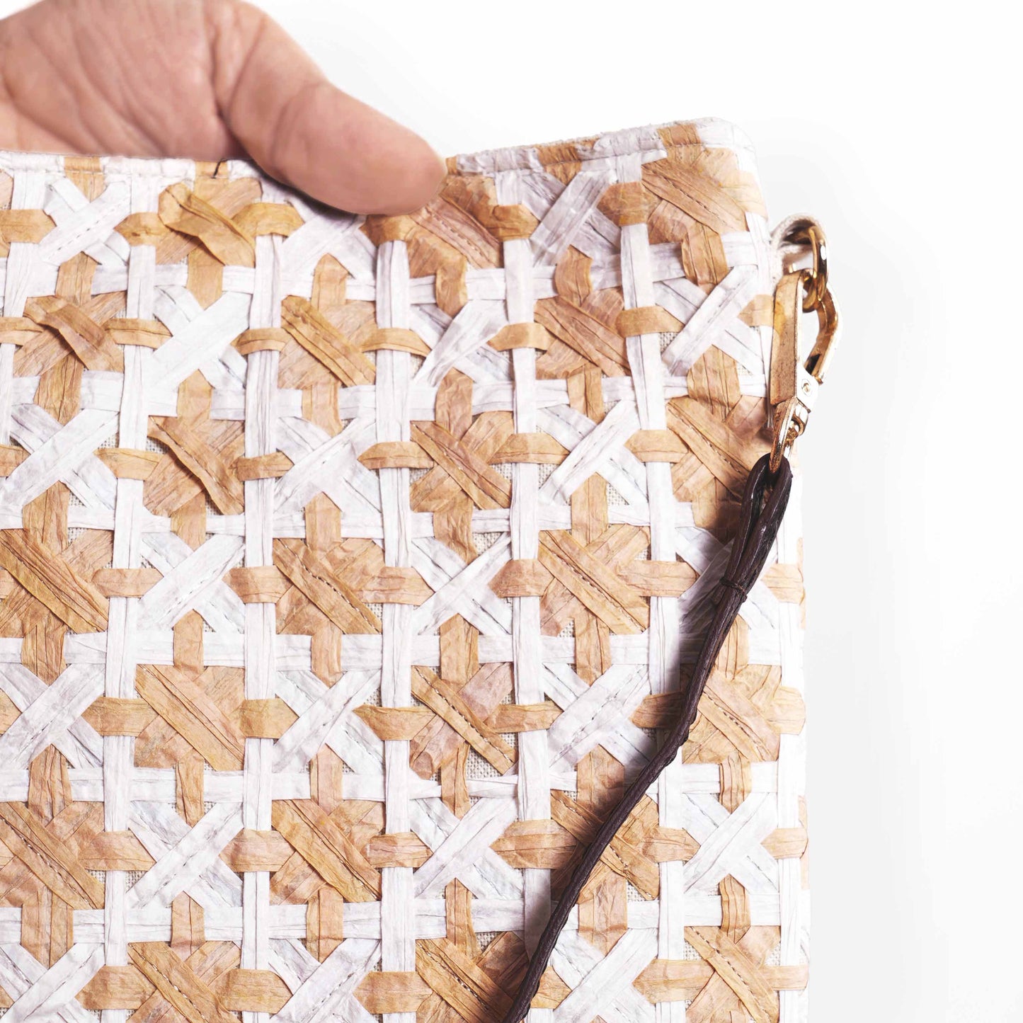 Faux Raffia Sling Bag - Hand-Interlaced, Diamond Pattern – 8x10 Inches | Crossbody with leather strap