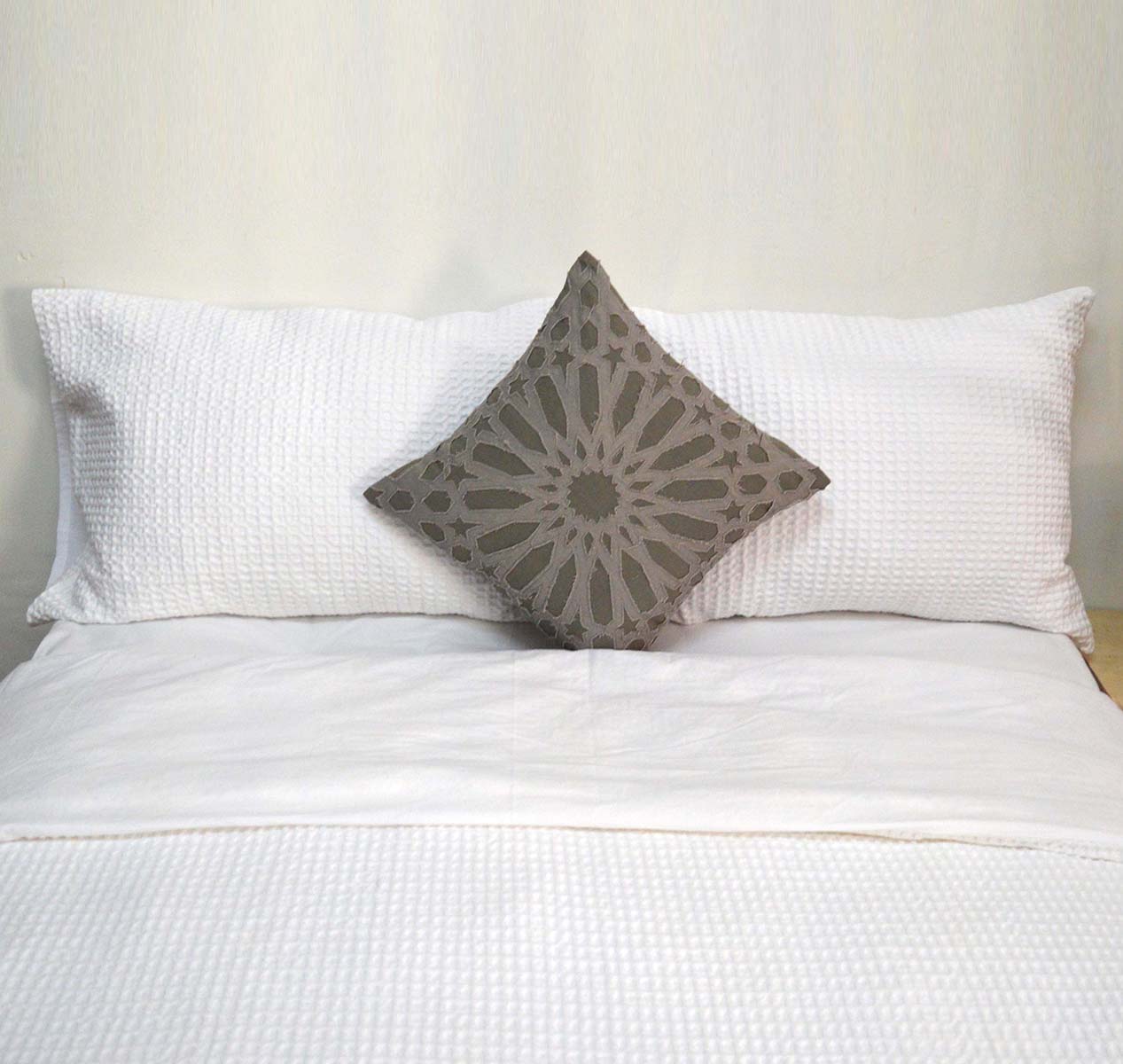 Waffle Duvet cover set, Duvet with 2 pillow covers pure cotton, white colour, sizes available