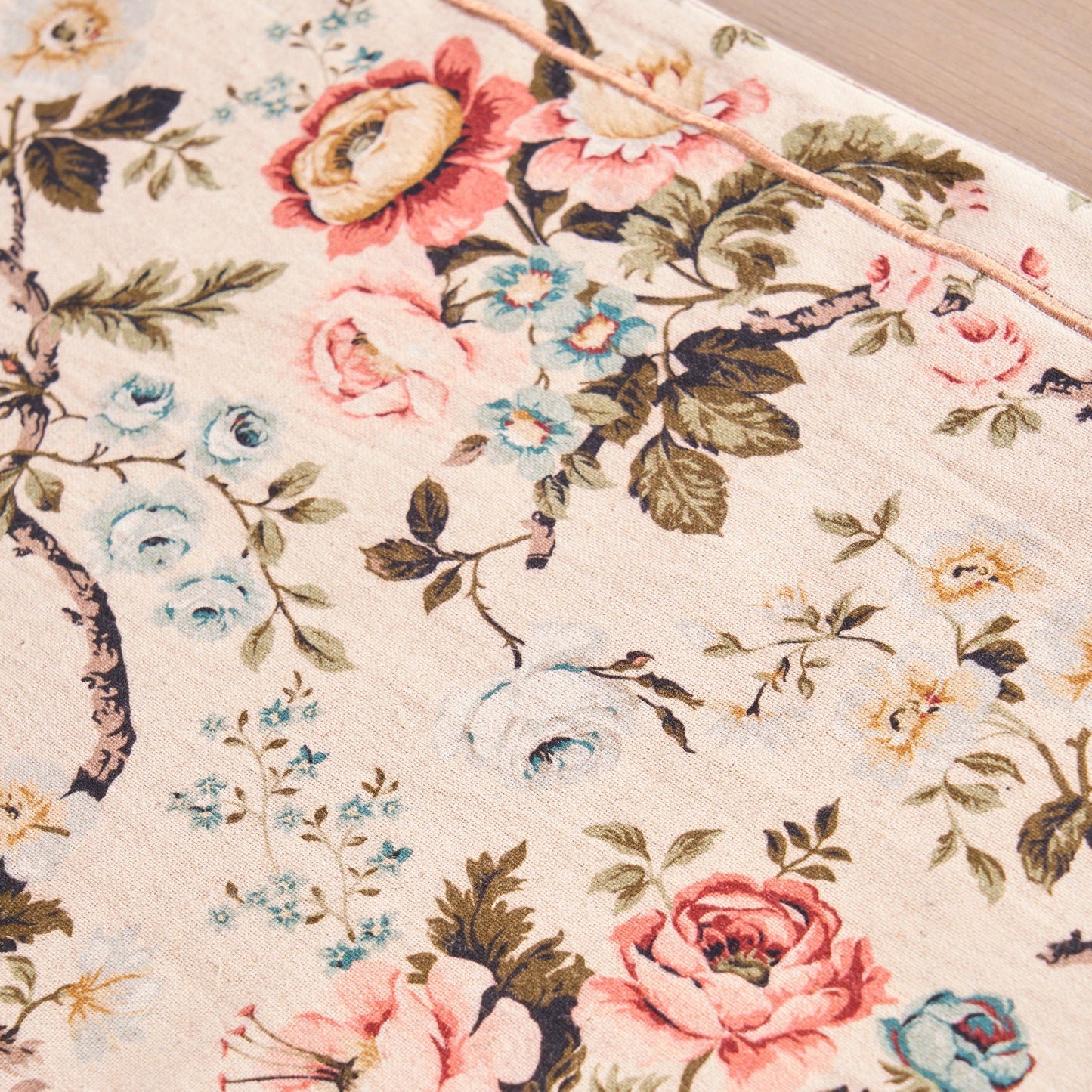 AMOUR - Beige linen cotton table runner, vintage rose print, sizes available