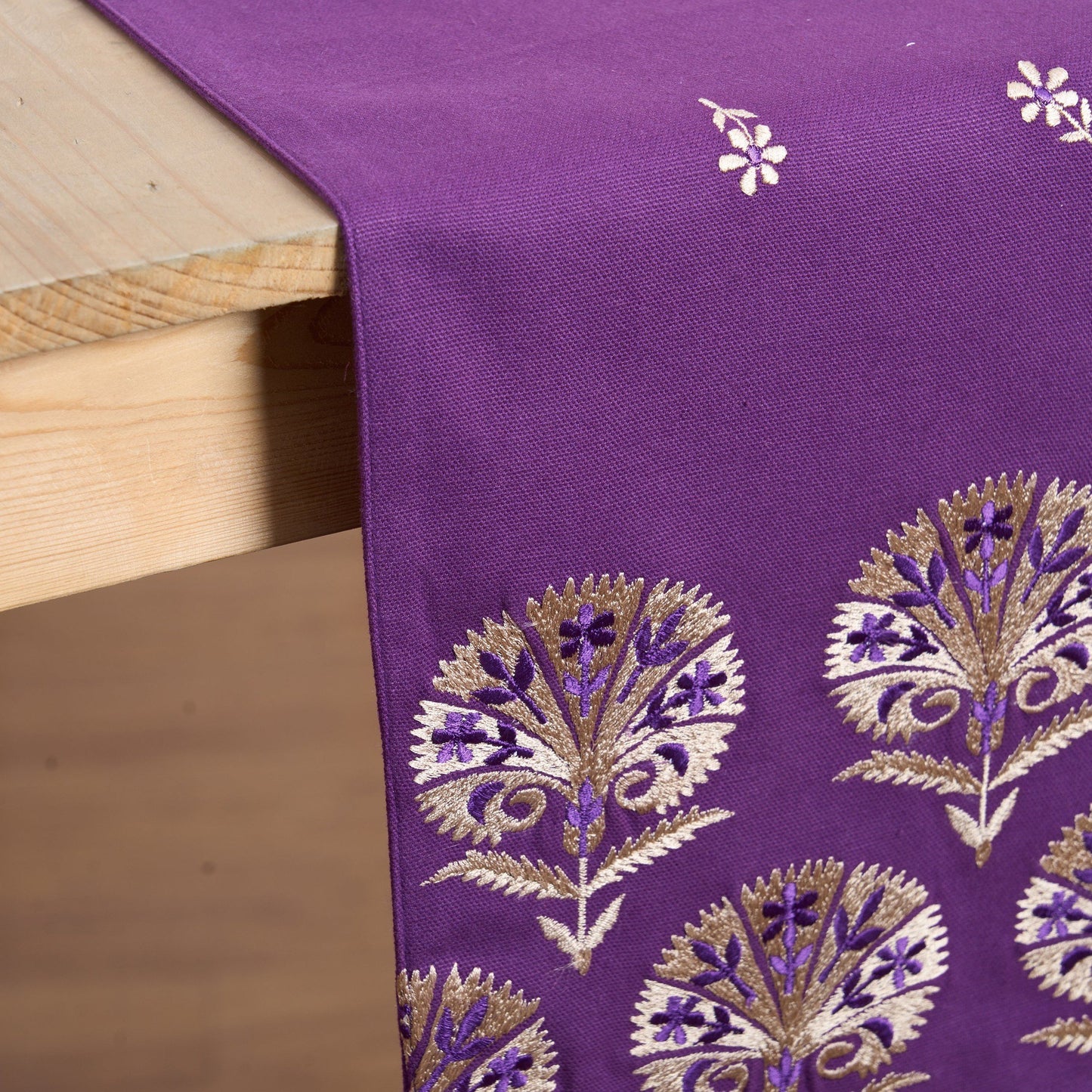 KASHIDAKAARI - Plum Table runner, embroidered floral suzani pattern