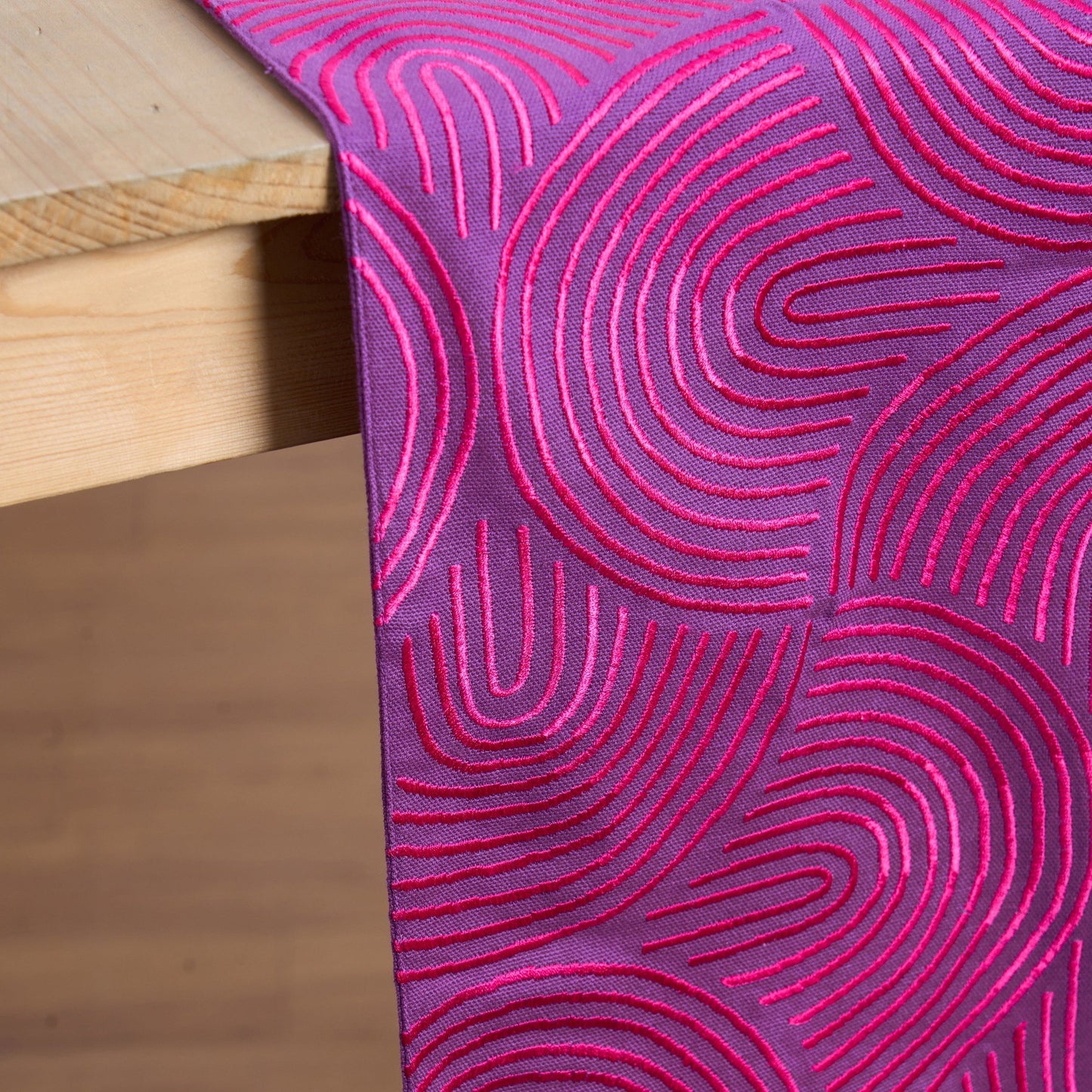 KASHIDAKAARI - Plum runner with all over embroidery, modern retro, geometrical pattern