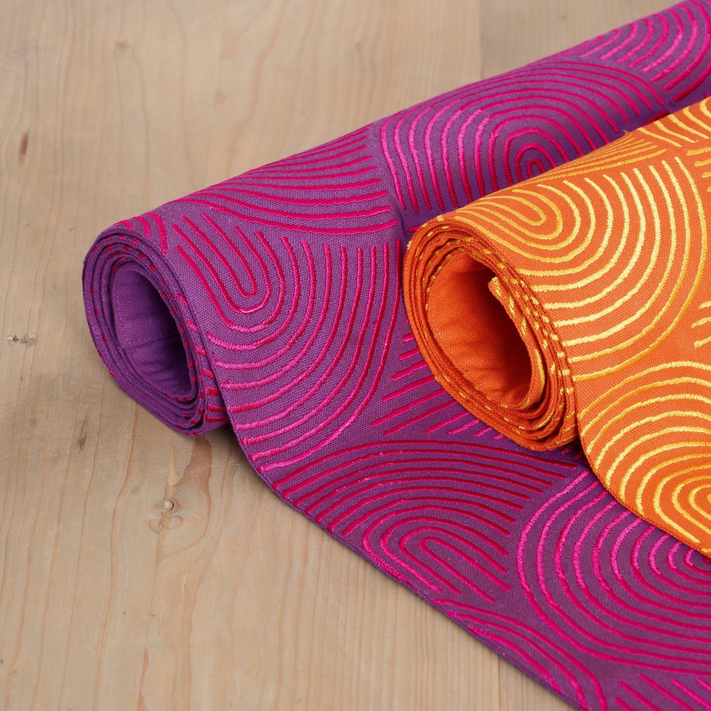 KASHIDAKAARI - Plum runner with all over embroidery, modern retro, geometrical pattern
