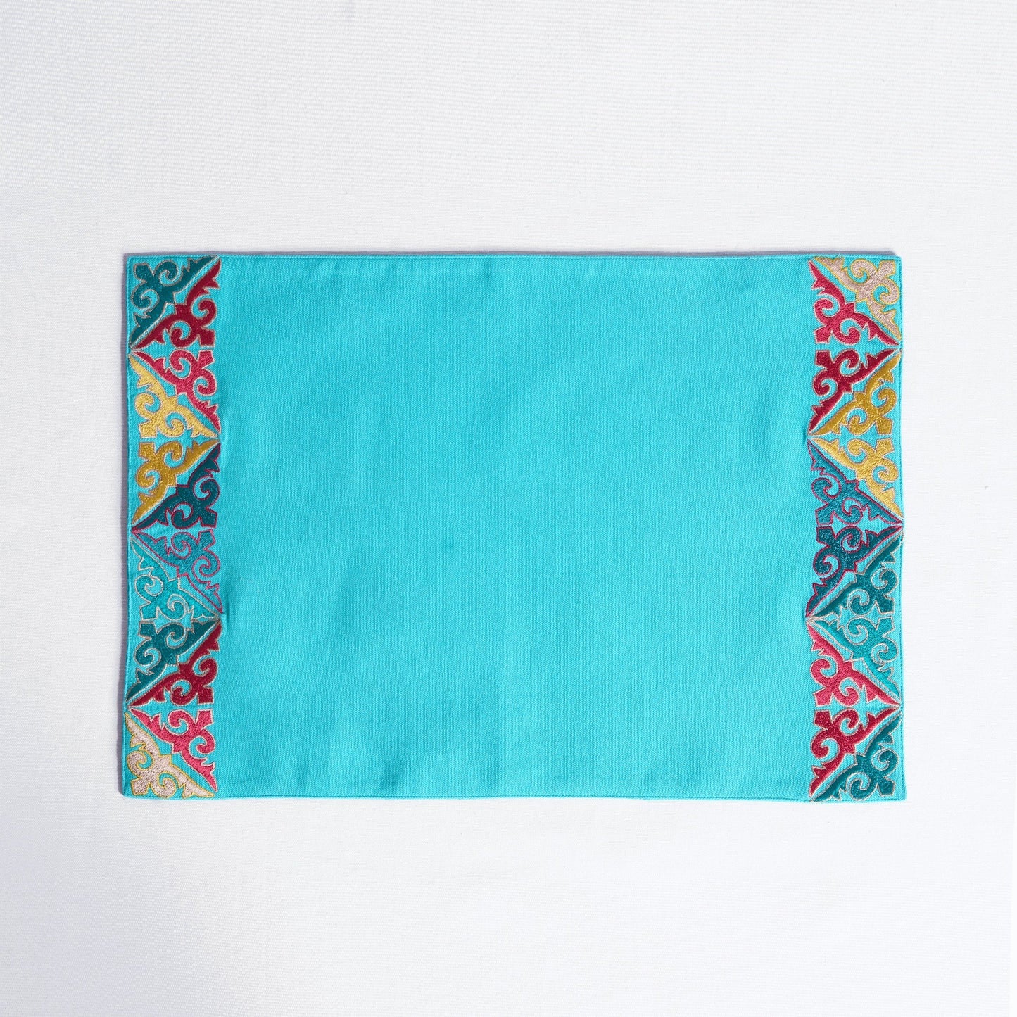 KASHIDAKAARI - Turquoise, geometrical pattern, embroidered placemats