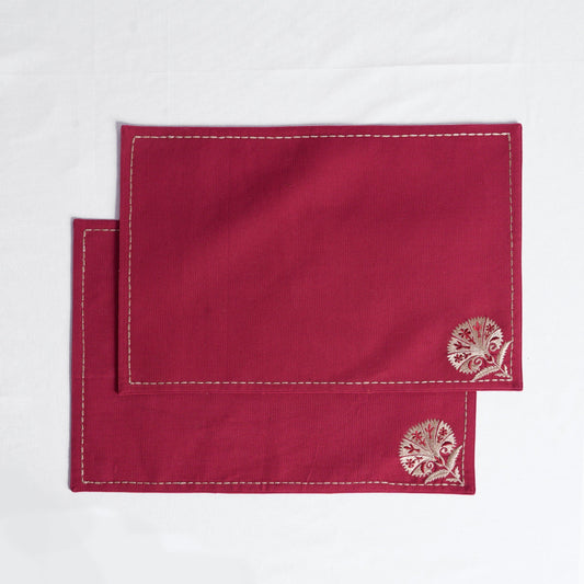 KASHIDAKAARI - Maroon embroidered table mats, floral suzni pattern