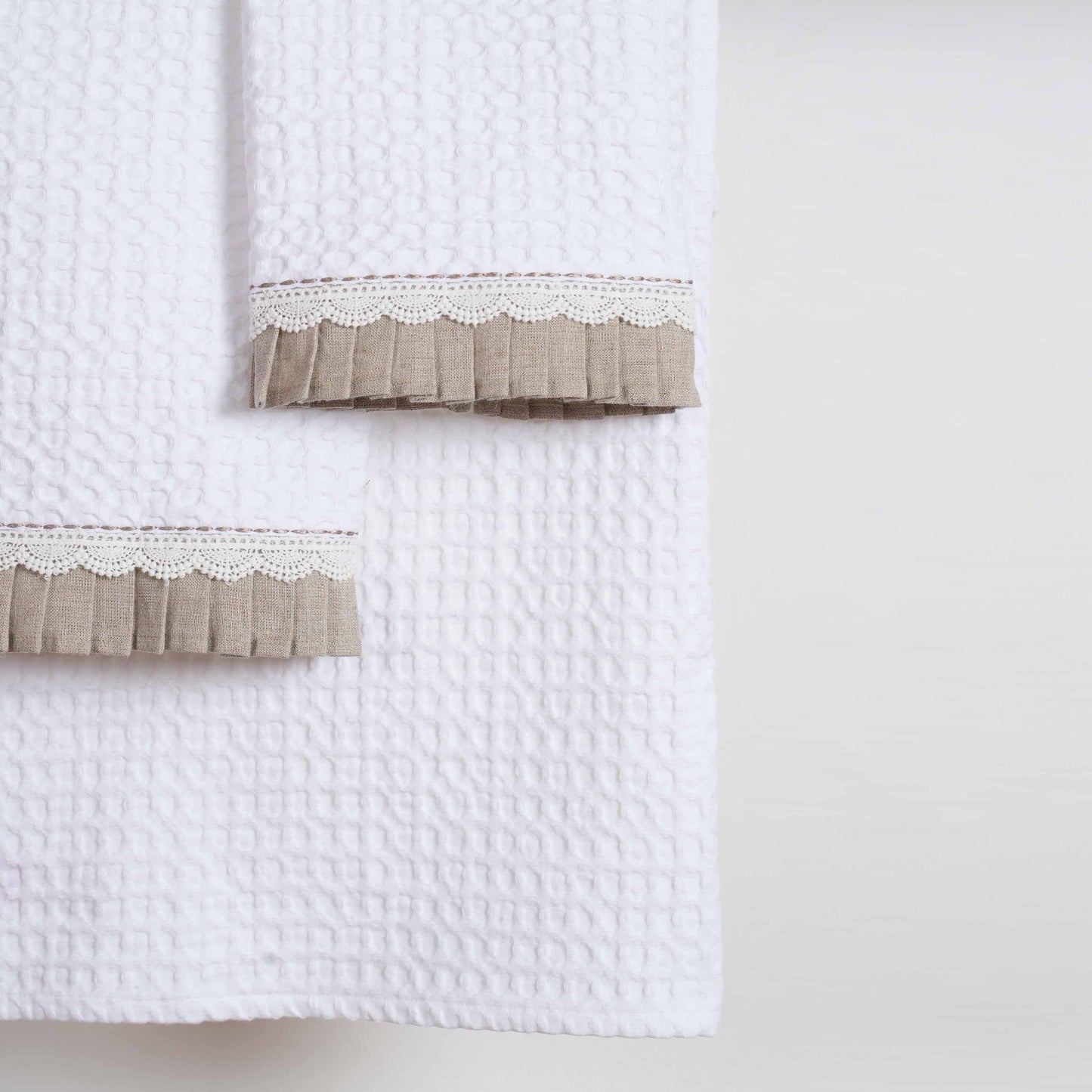 GIFT PACK - Luxury Organic Cotton Waffle Towel Set – 3 Piece | Gathered Linen & Lace Trim - Vliving