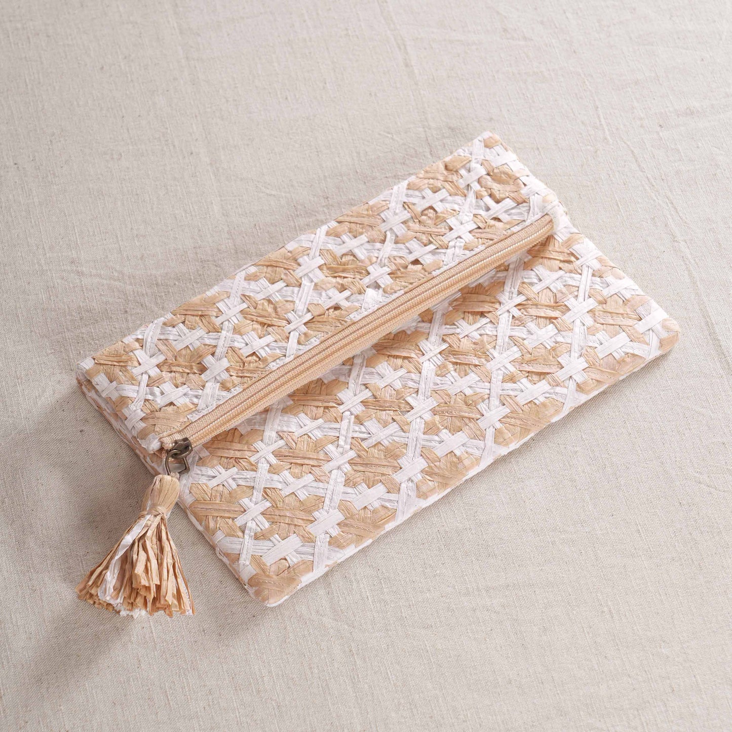 FAUX RAFFIA Foldover Clutch – Hand Interlaced Wicker Weave of Diamond Pattern | 6.5” x 10” (Copy)