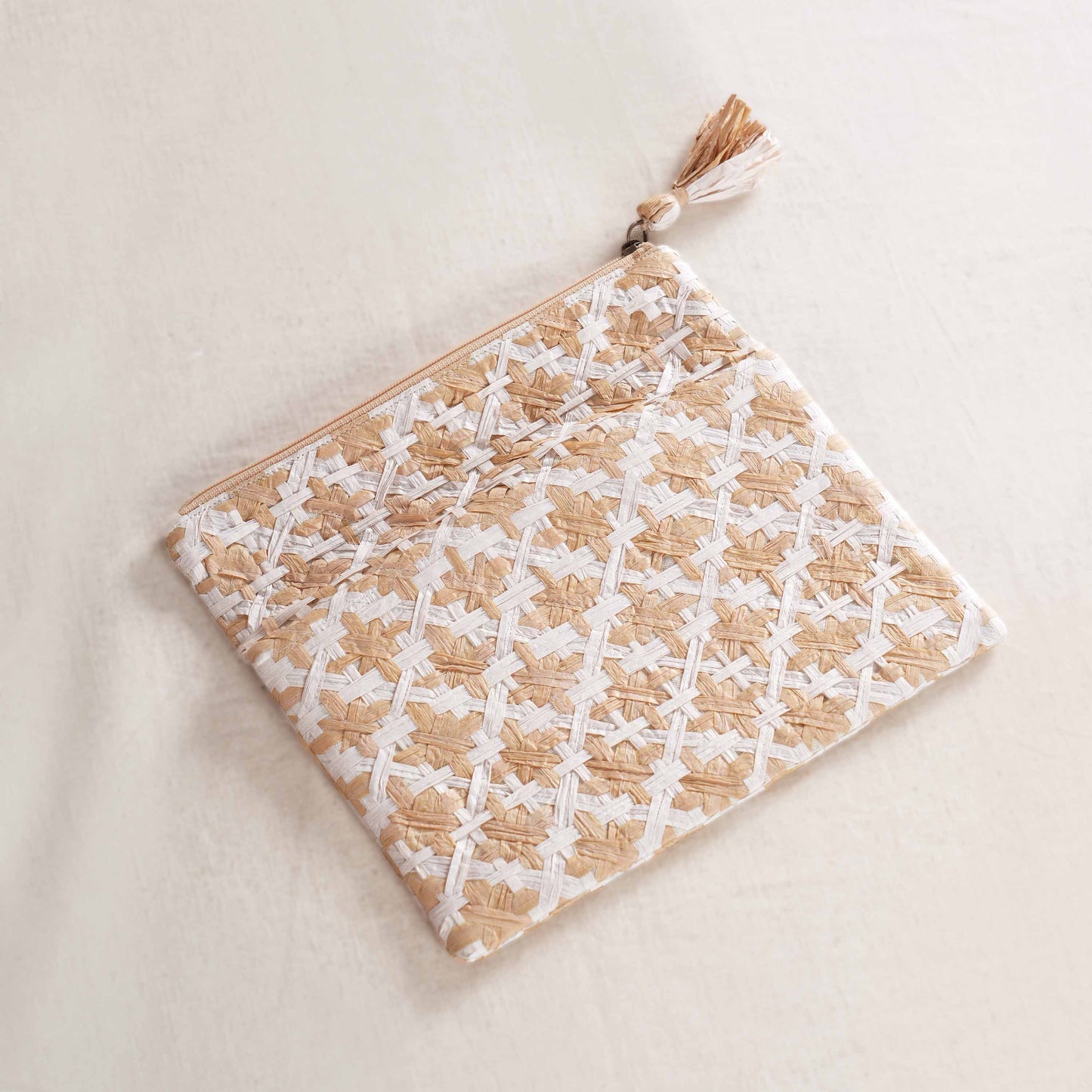 FAUX RAFFIA Foldover Clutch – Hand Interlaced Wicker Weave of Diamond Pattern | 6.5” x 10” (Copy)