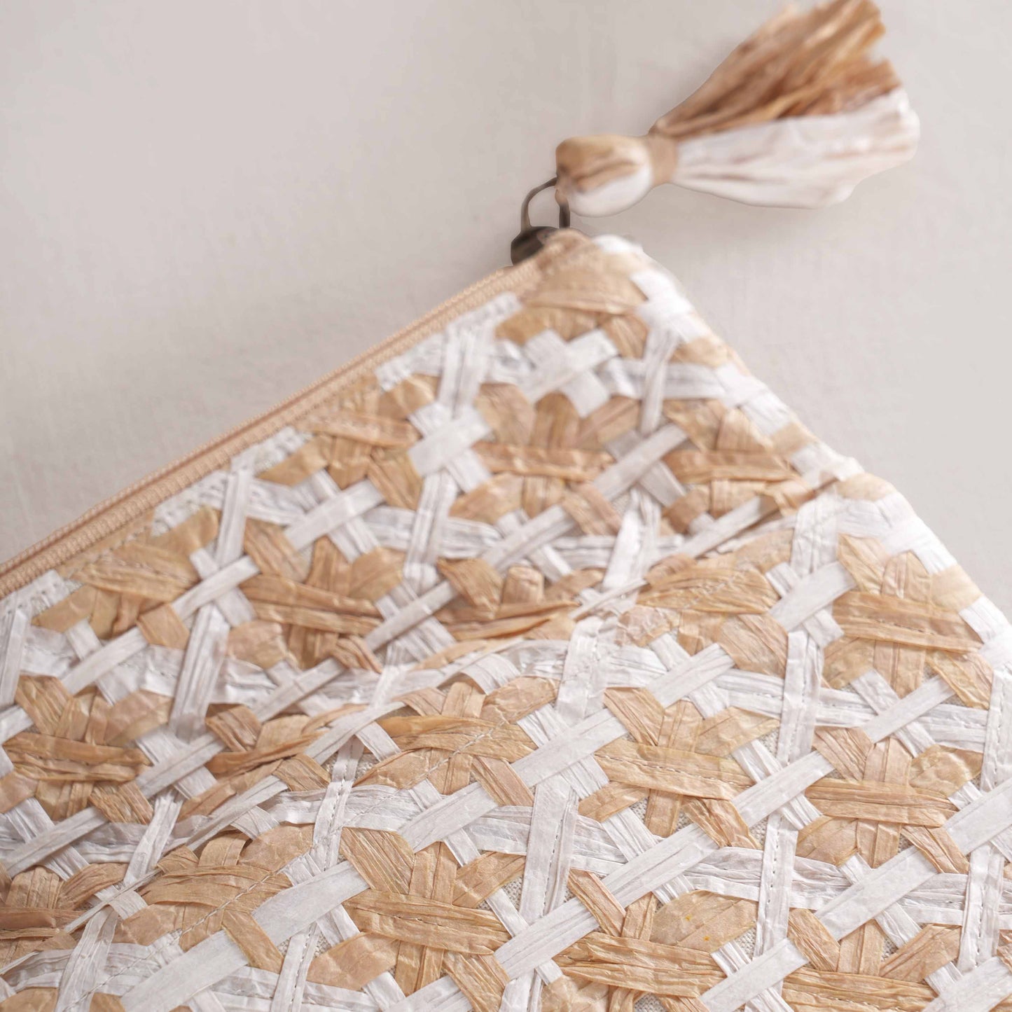 FAUX RAFFIA Foldover Clutch – Hand Interlaced Wicker Weave of Diamond Pattern | 6.5” x 10” (Copy)