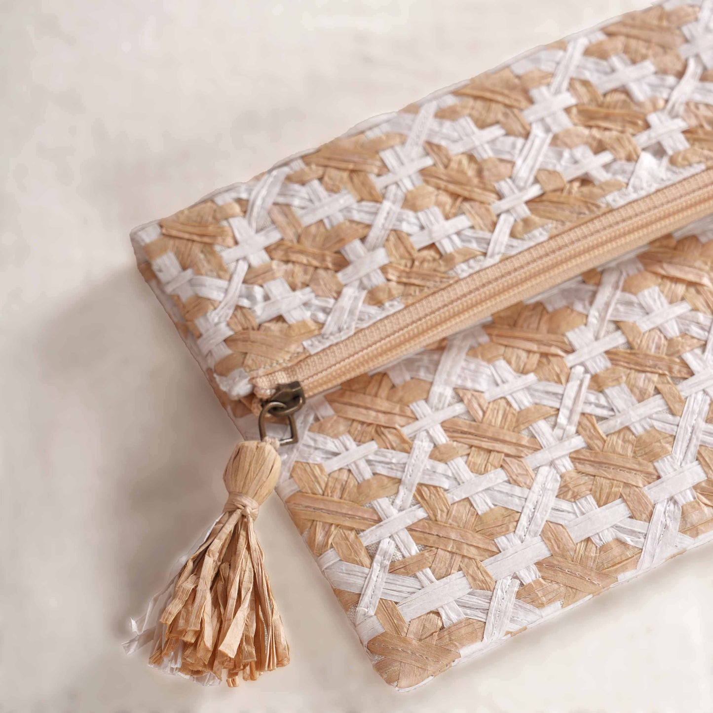 FAUX RAFFIA Foldover Clutch – Hand Interlaced Wicker Weave of Diamond Pattern | 6.5” x 10” (Copy)
